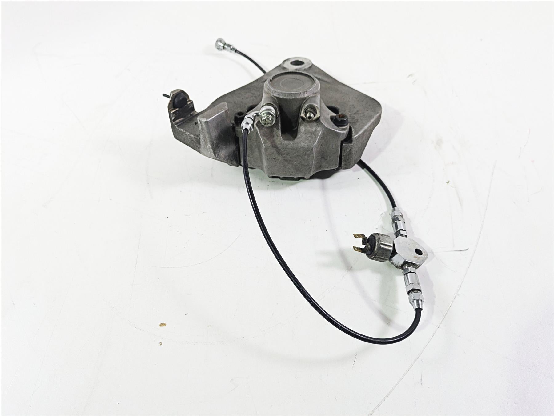 1996 Harley Touring FLHTCUI Electra Glide Rear Brake Caliper & Bracket 54540-93 {{ shop.shopifyCountryName }} - Mototech271