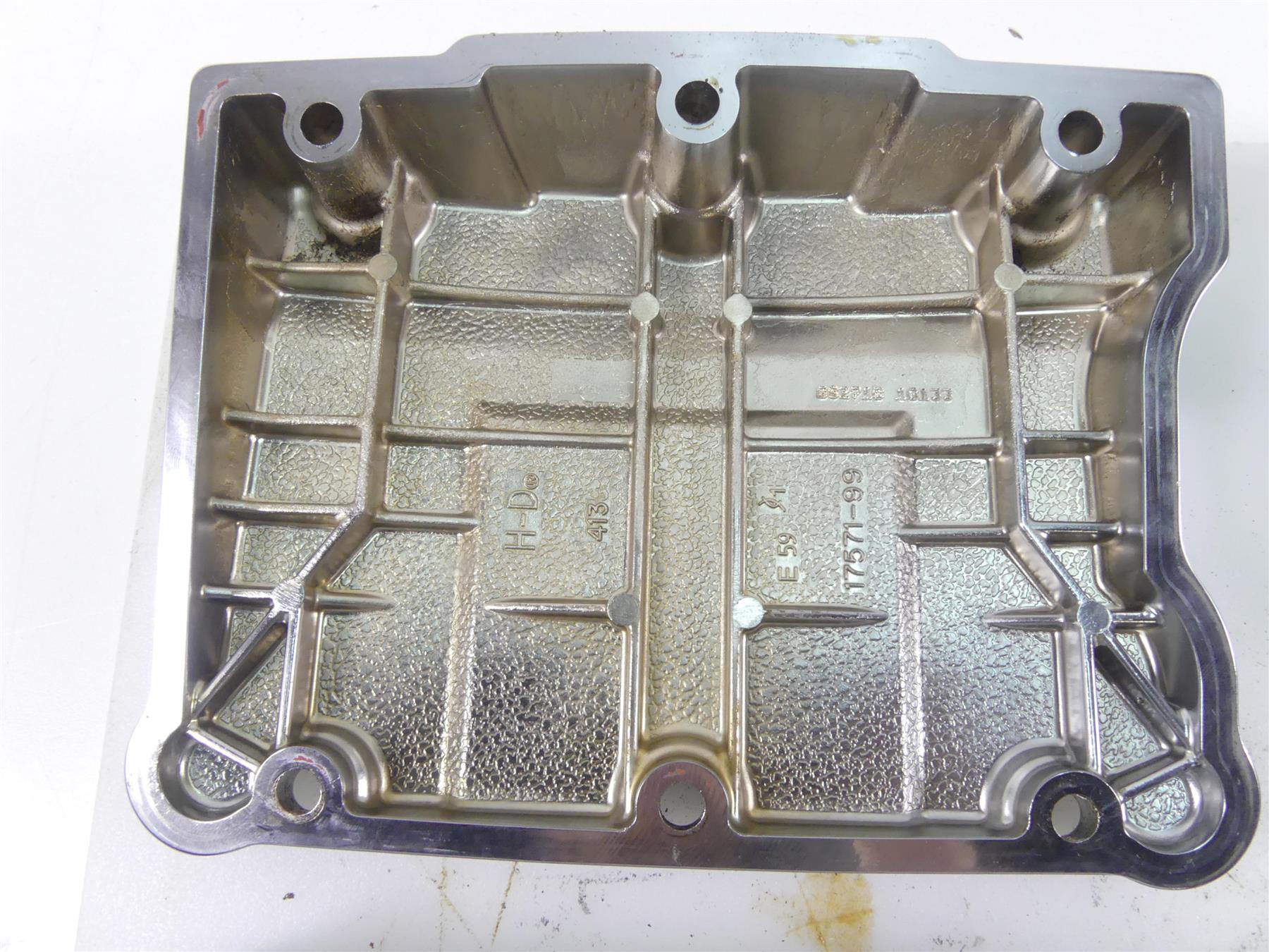 2011 Harley Touring FLTRU Road Glide Rocker Box Valve Cover Set 17571-99 {{ shop.shopifyCountryName }} - Mototech271
