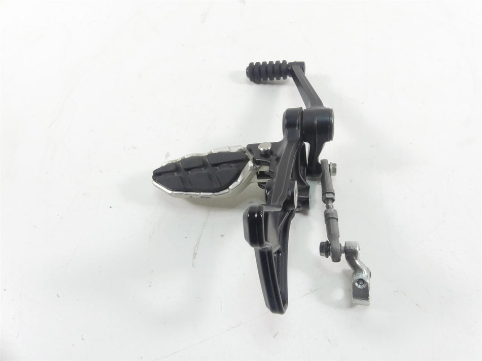 2022 Indian FTR1200 S Left Foot Peg & Shifter Lever Set 1025612 5143343 5143353 {{ shop.shopifyCountryName }} - Mototech271