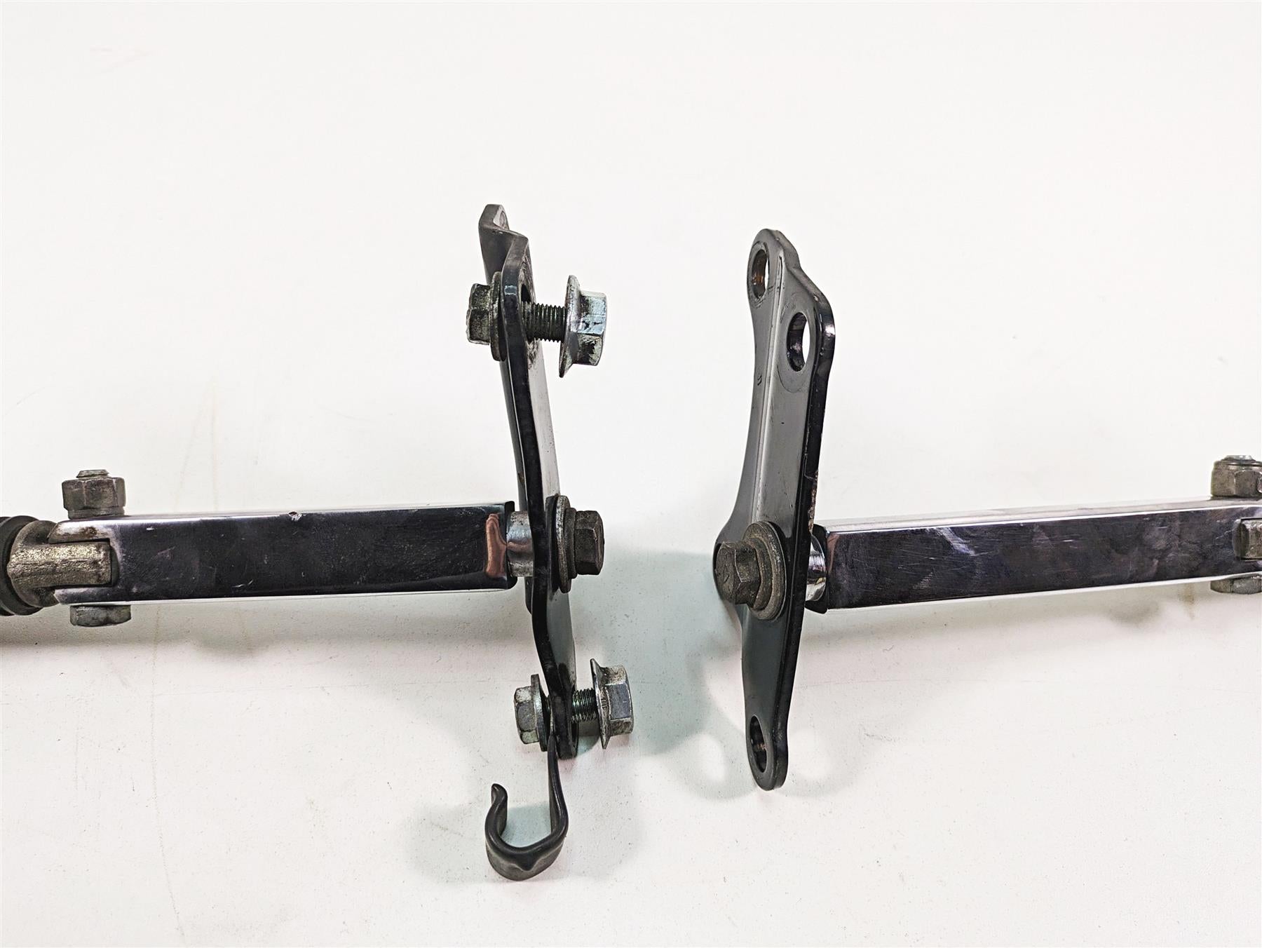 1986 Harley Sportster XLH 883 Highway Footpeg Foot Peg & Mount Set {{ shop.shopifyCountryName }} - Mototech271