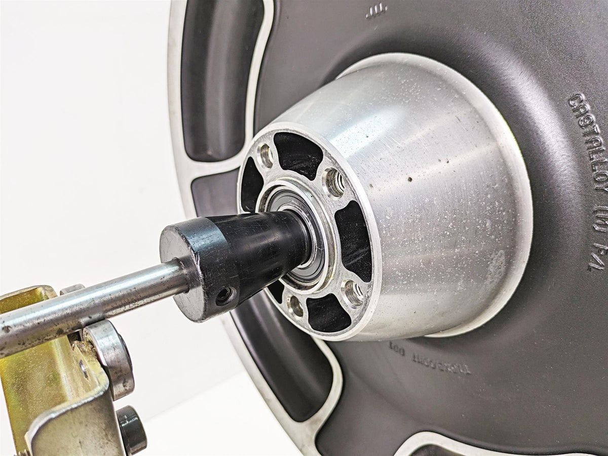 2006 Harley Touring FLHXI Street Glide 16x3 Cast Rear Wheel Rim 41288-06A {{ shop.shopifyCountryName }} - Mototech271