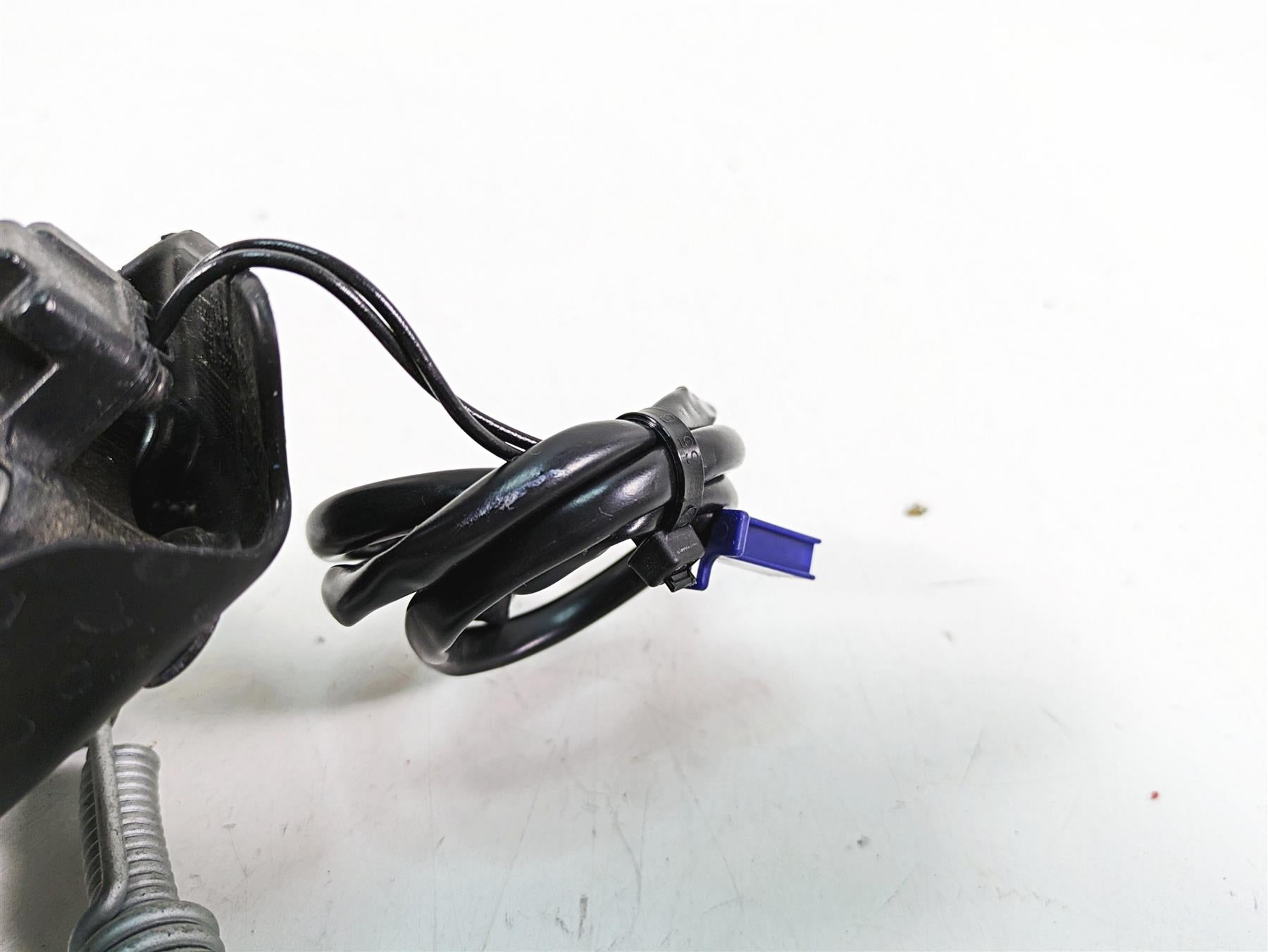 2020 Aprilia Tuono V4 Factory Side Kickstand Kick Stand & Switch 2B003283 {{ shop.shopifyCountryName }} - Mototech271