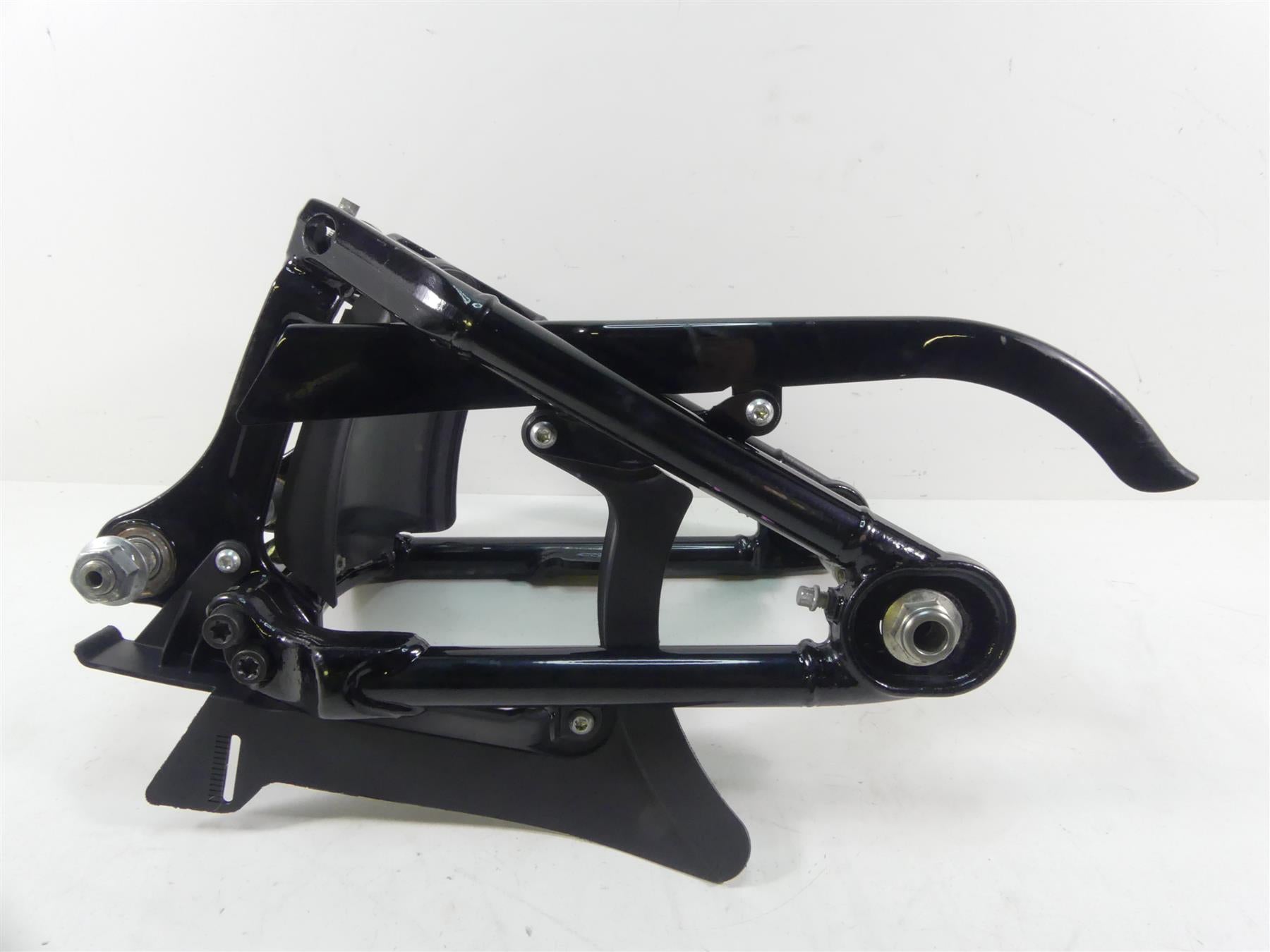 2019 Harley Softail FXBB Street Bob Swingarm Swing Arm & Guards 47400099BHP | Mototech271