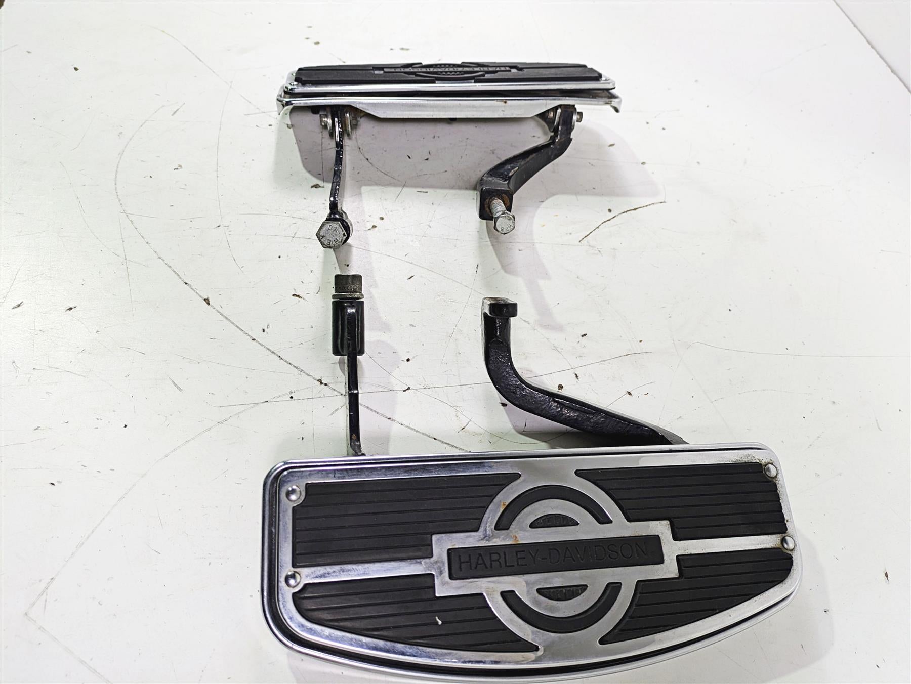 2003 Harley Touring FLHTCUI E-Glide 100th Front Nostalgic Floorboards 50622-83C {{ shop.shopifyCountryName }} - Mototech271