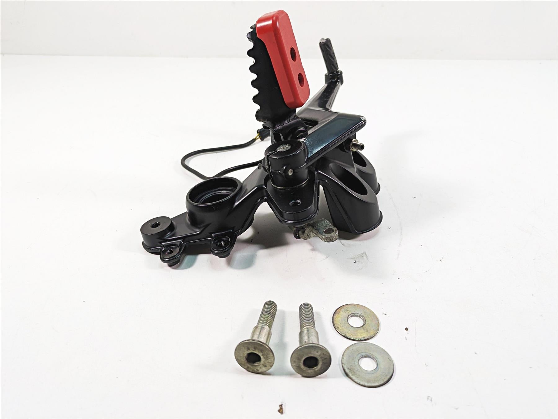 2011 Ducati Hypermotard 1100 Evo SP Front Right Footpeg & Brake Pedal 82411661AB {{ shop.shopifyCountryName }} - Mototech271