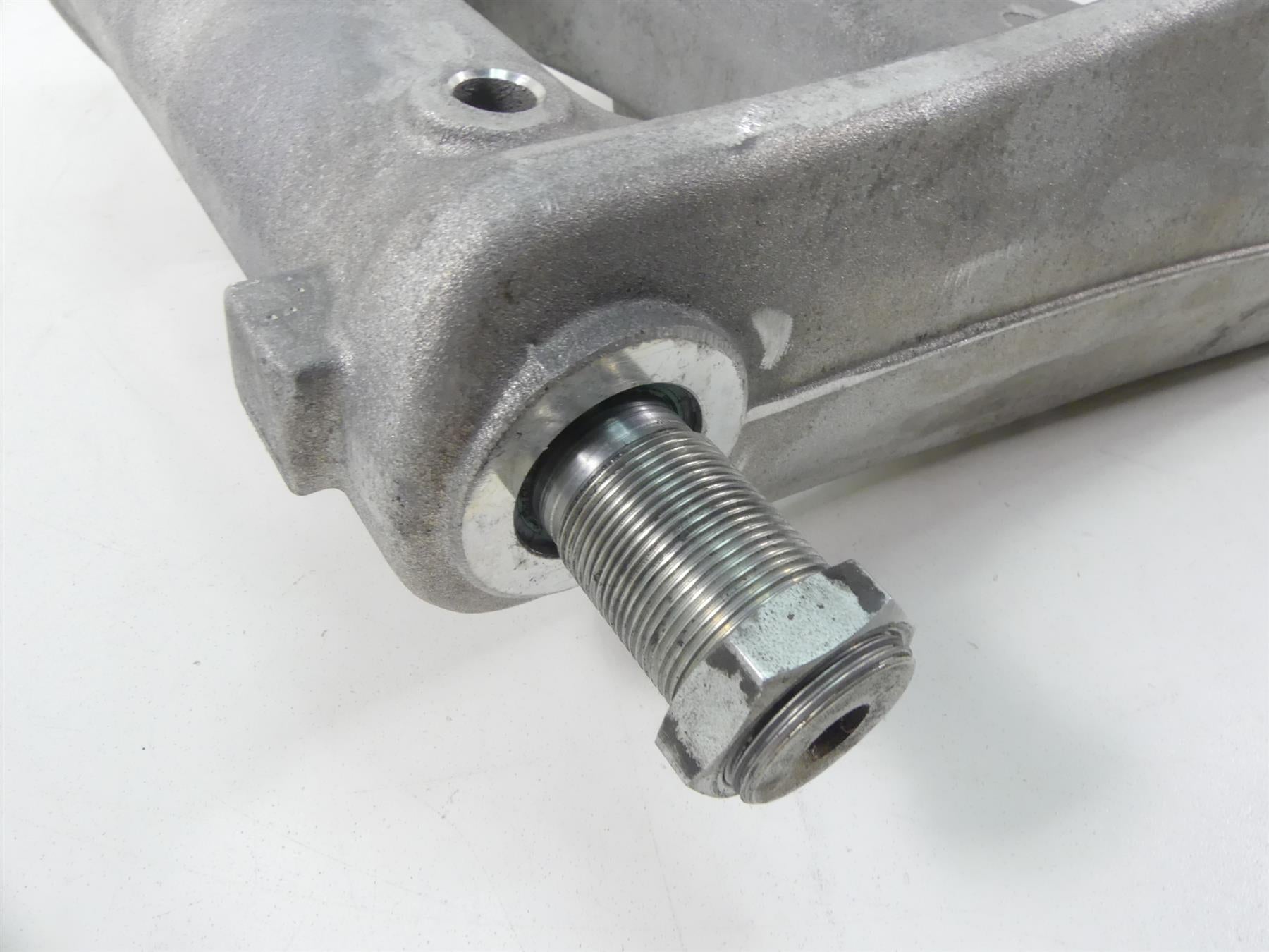 2020 Indian Roadmaster Rear Suspension Swingarm Swing Arm & 20mm Axle 5142382 {{ shop.shopifyCountryName }} - Mototech271