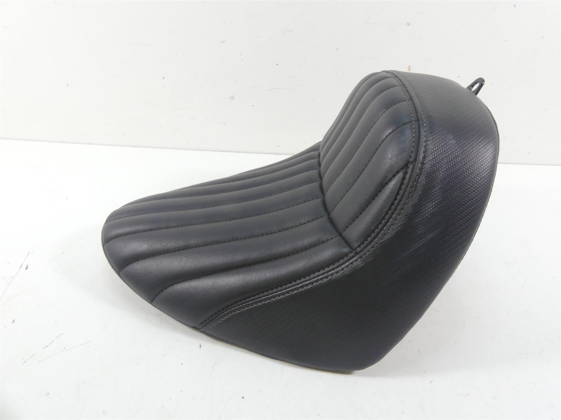 2021 Harley Softail FXBBS 114 Street Bob Driver Rider Seat Saddle -Read 52000606 {{ shop.shopifyCountryName }} - Mototech271