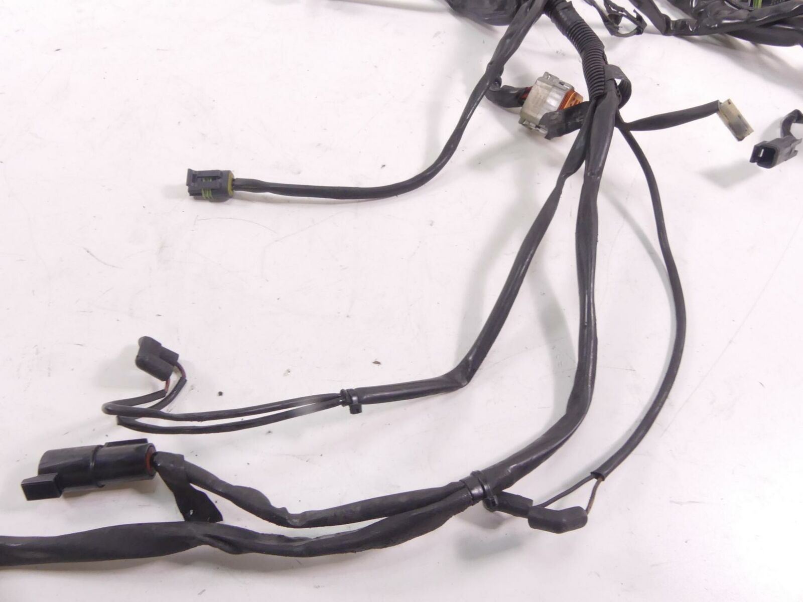 2005 Harley Touring CVO FLHTCSE Electra Glide Main Wiring Harness -Read 70988-0 {{ shop.shopifyCountryName }} - Mototech271