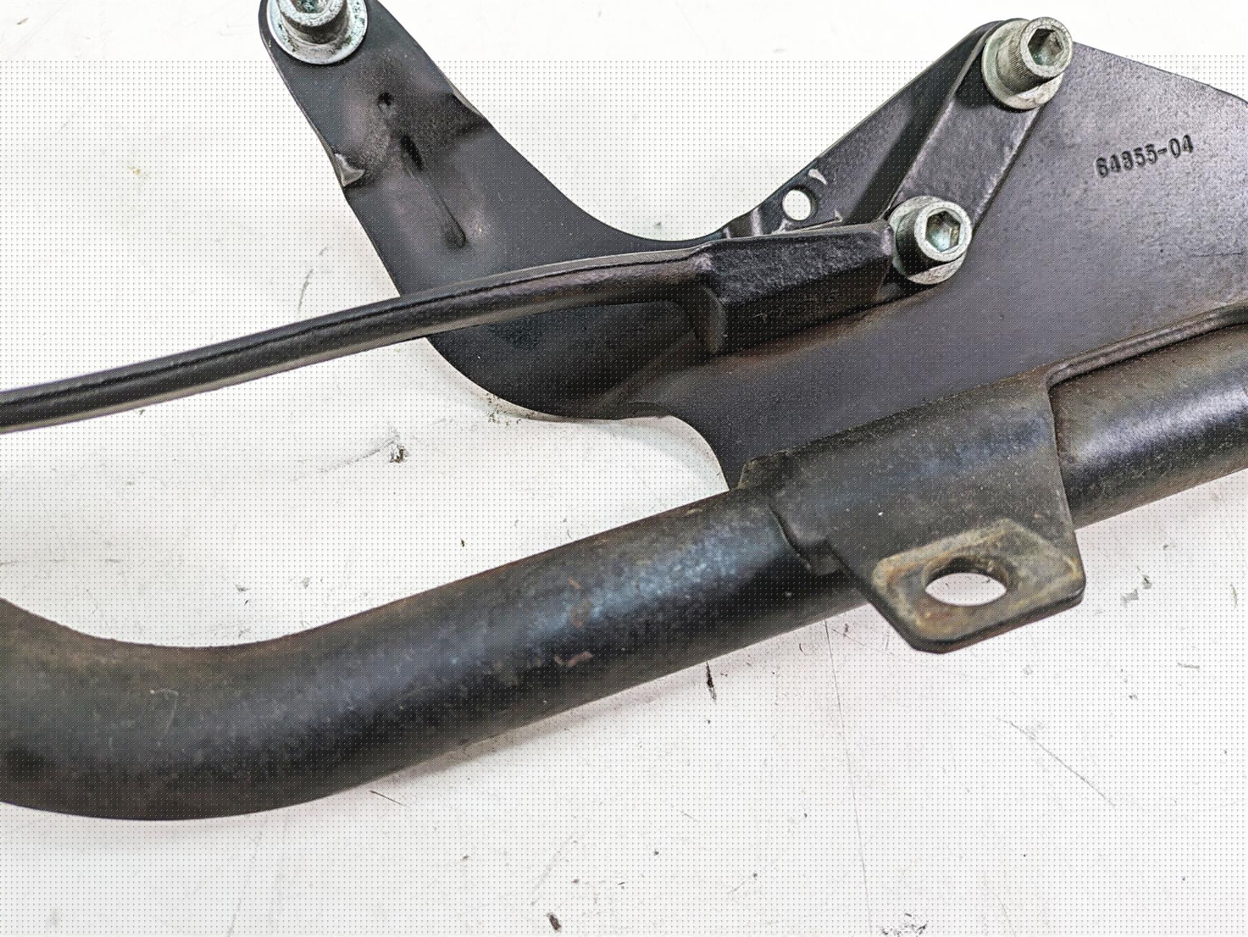 2007 Harley Sportster XL1200 C Muffler Interconnect Crossover