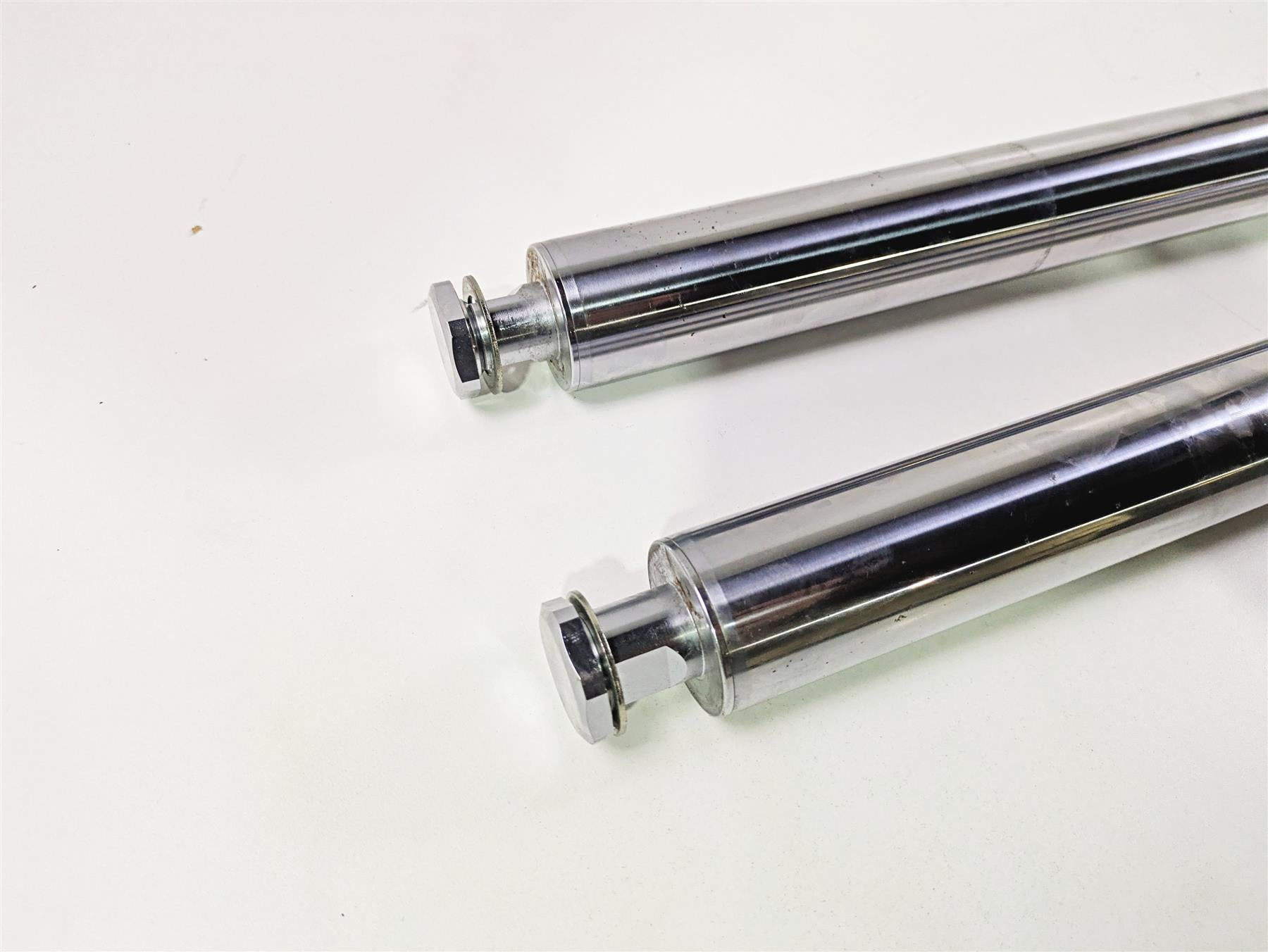 2008 Harley FXCWC Softail Rocker Straight Chrome Front Fork Leg Set 46950-08 {{ shop.shopifyCountryName }} - Mototech271