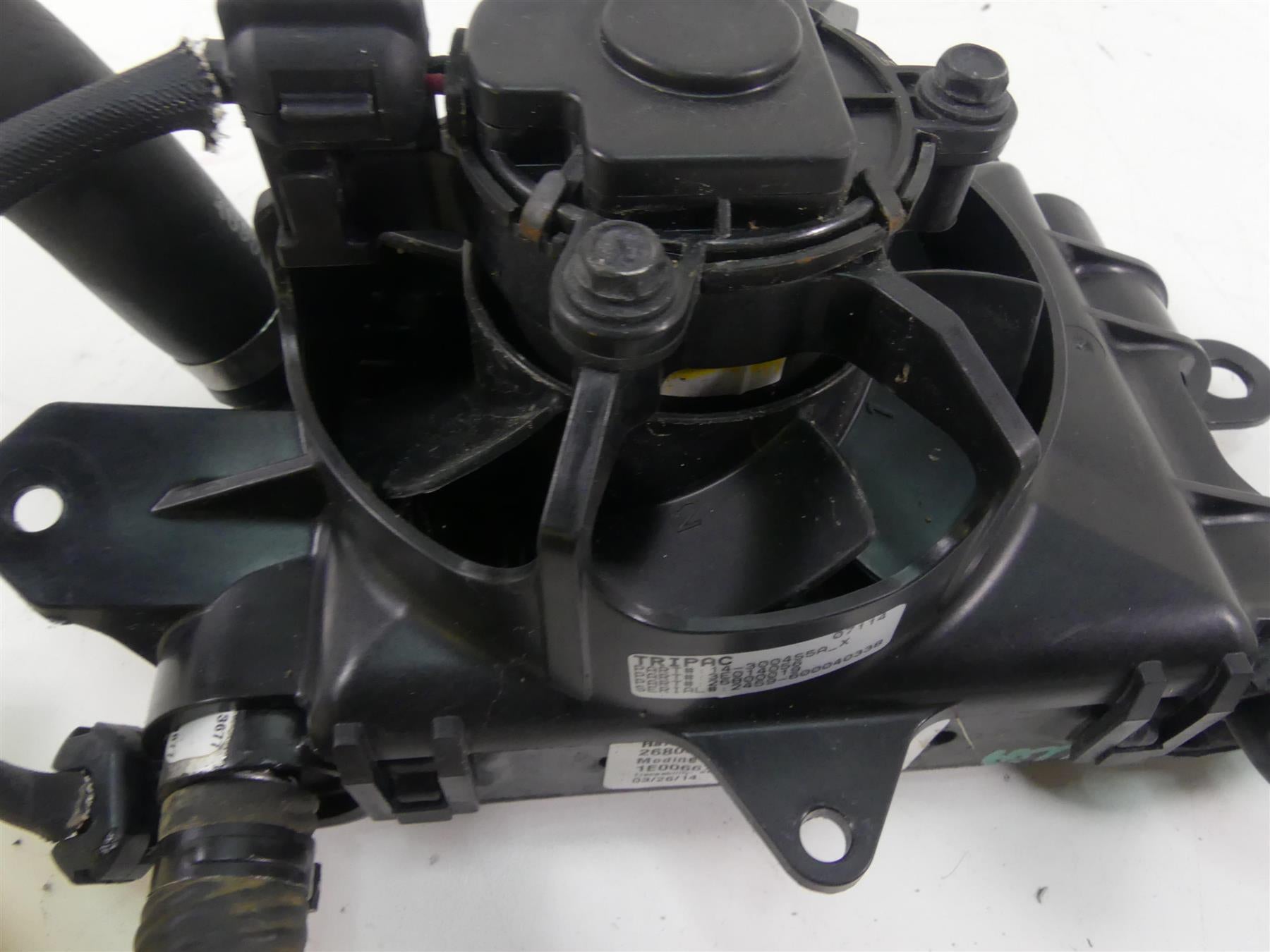 2014 Harley Touring FLHTK Electra Glide Right Radiator Fan Set 26800003 {{ shop.shopifyCountryName }} - Mototech271