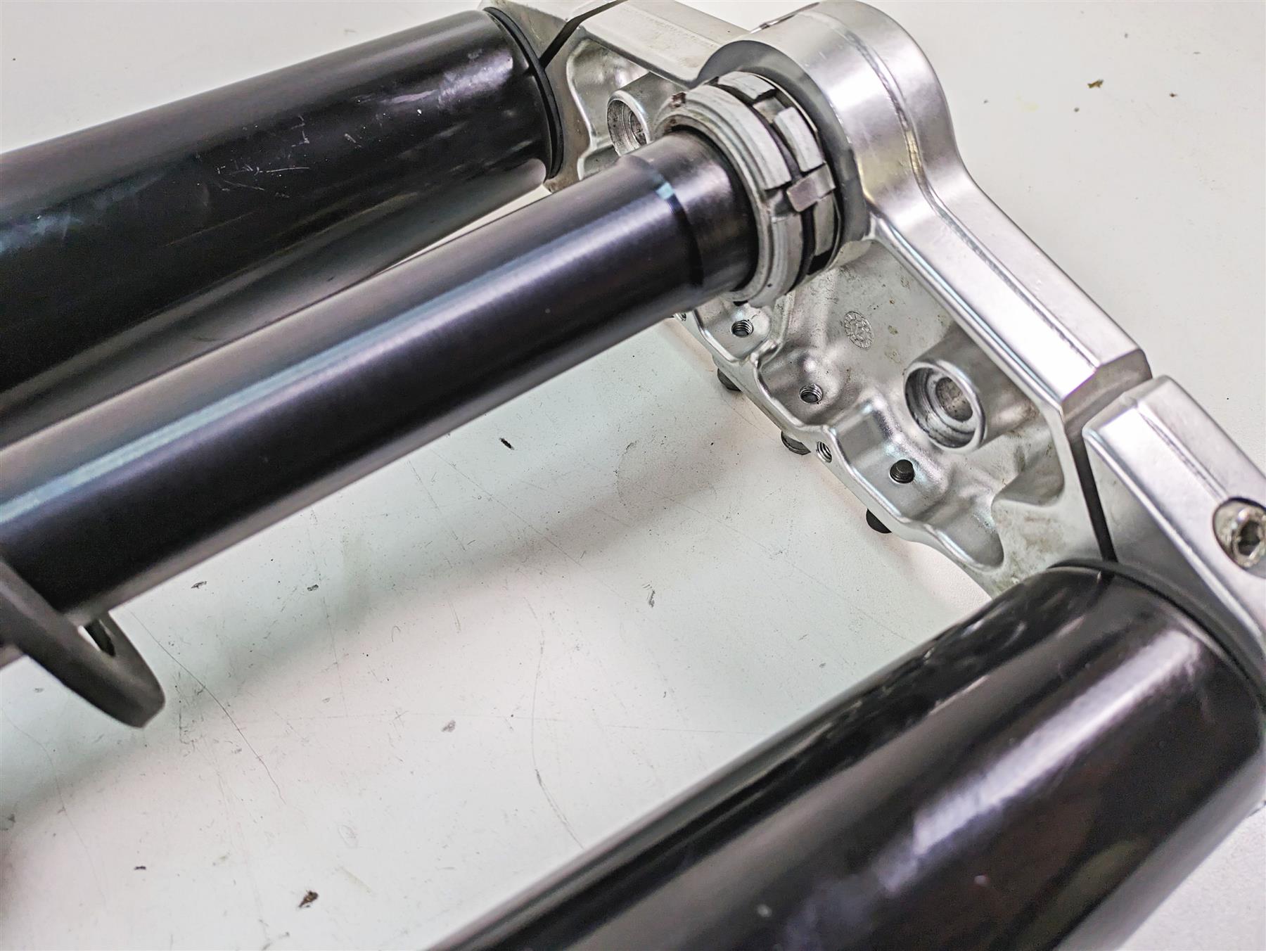 2014 Moto Guzzi California 1400 T Straight Front Fork Triple Tree Set 887512 {{ shop.shopifyCountryName }} - Mototech271
