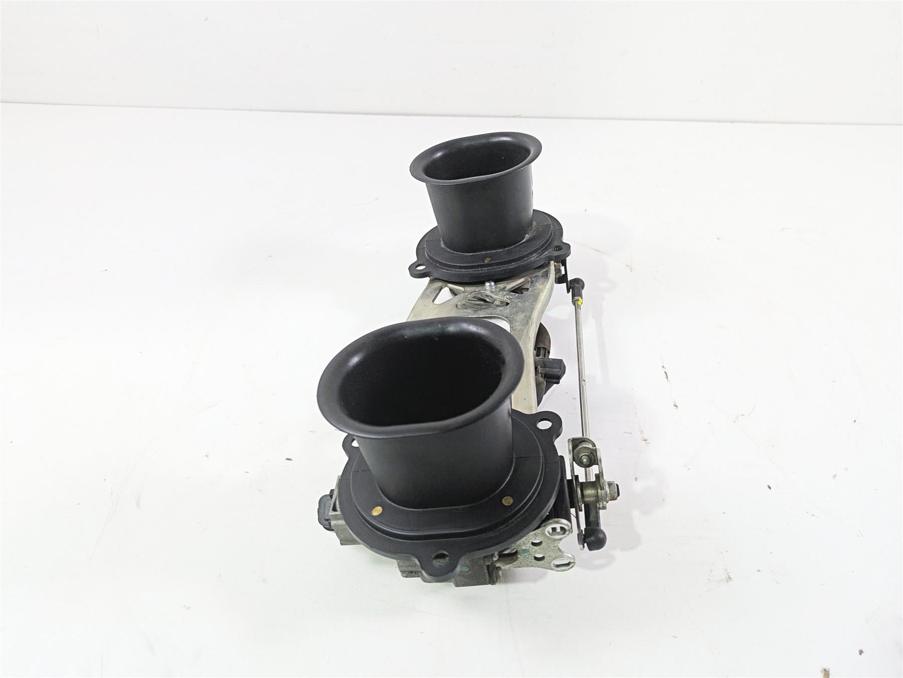 2012 Ducati Streetfighter 848 Throttle Body Fuel Injection TPS Stacks 28240881A {{ shop.shopifyCountryName }} - Mototech271