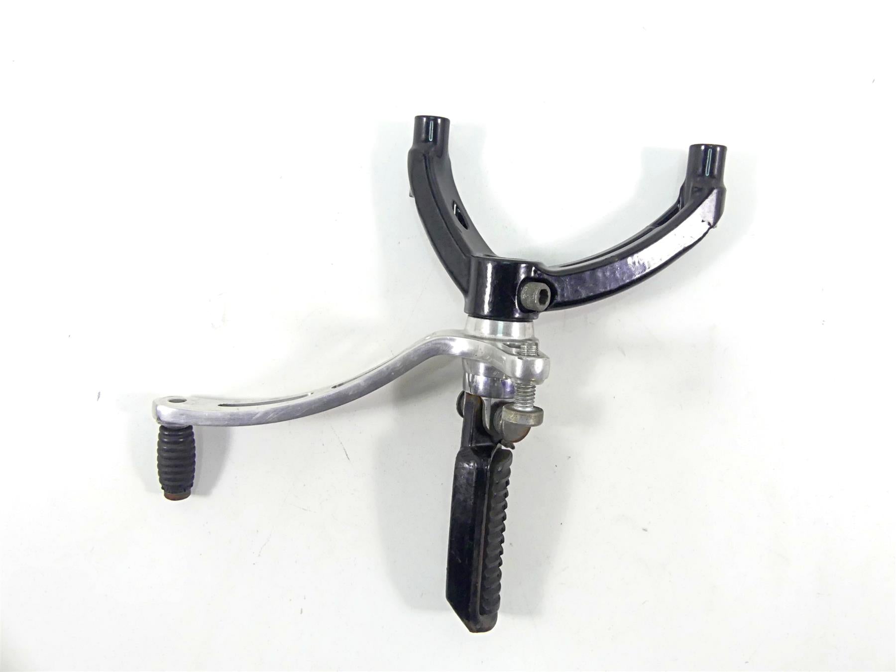 2009 Harley XR1200 Sportster Left Foot Peg Bracket & Shifter Lever Set 51044-08 {{ shop.shopifyCountryName }} - Mototech271