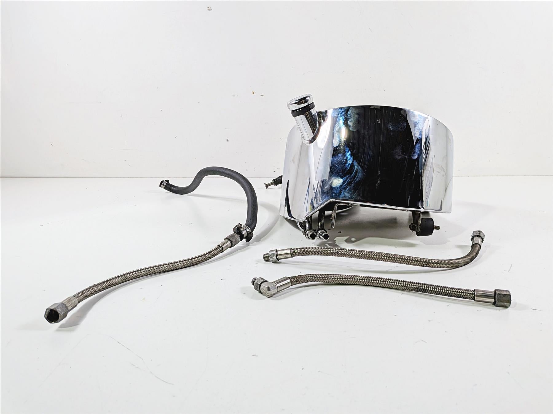 1996 Harley FLSTC Softail Heritage Oil Tank Reservoir & All Lines 62498-91 {{ shop.shopifyCountryName }} - Mototech271