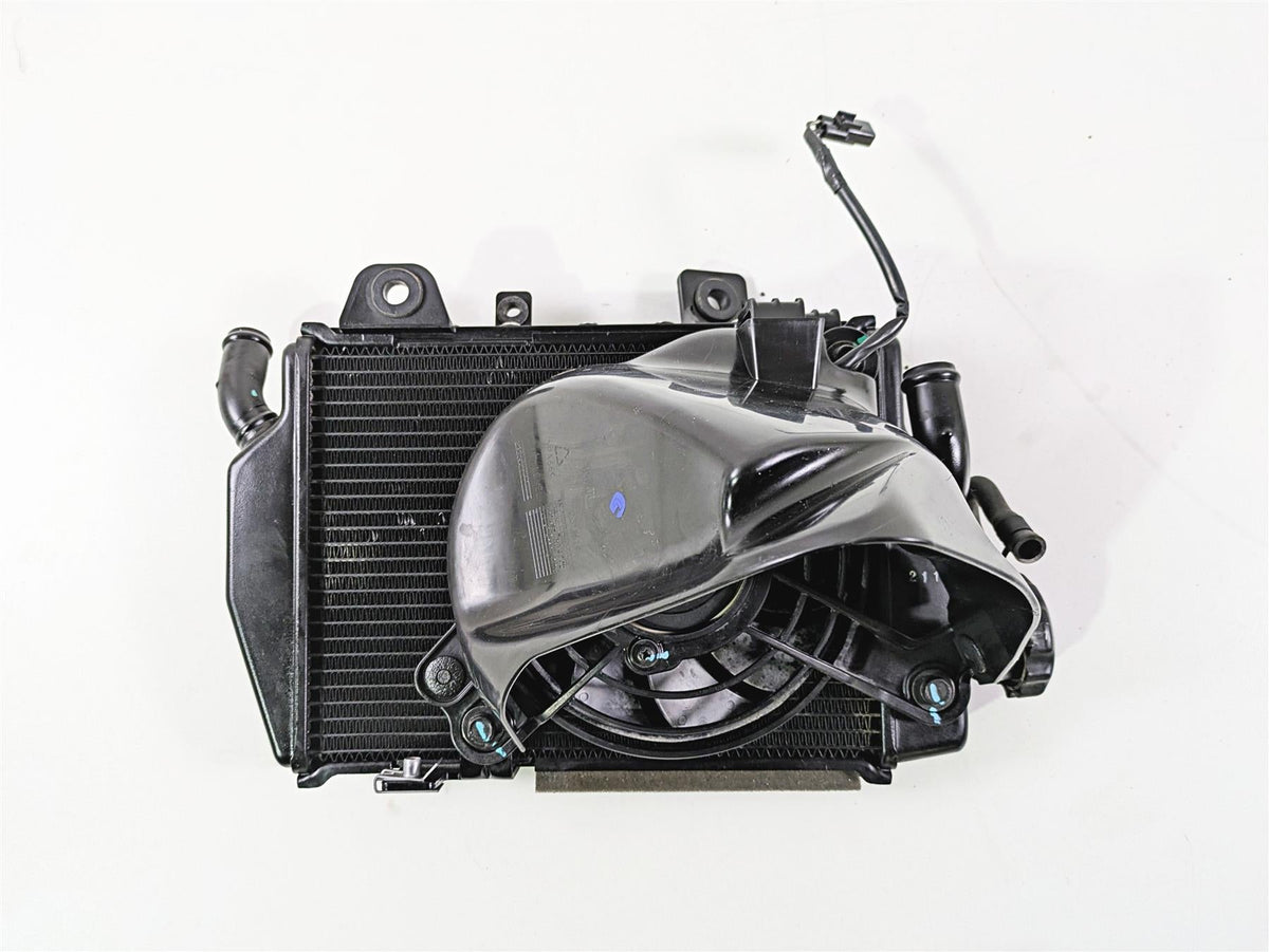 2024 Triumph Tiger 900 GT Right Radiator Fan Reservoir Hoses T2104600 T2104201 {{ shop.shopifyCountryName }} - Mototech271