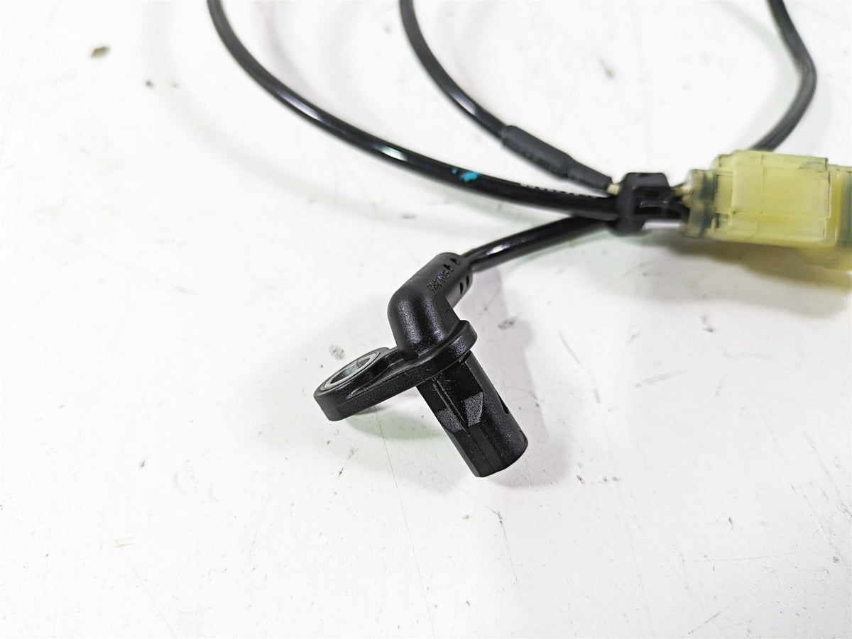 2023 Triumph Street Triple 765 RS Front Wheel Speed Abs Brake Sensor T2022799 {{ shop.shopifyCountryName }} - Mototech271