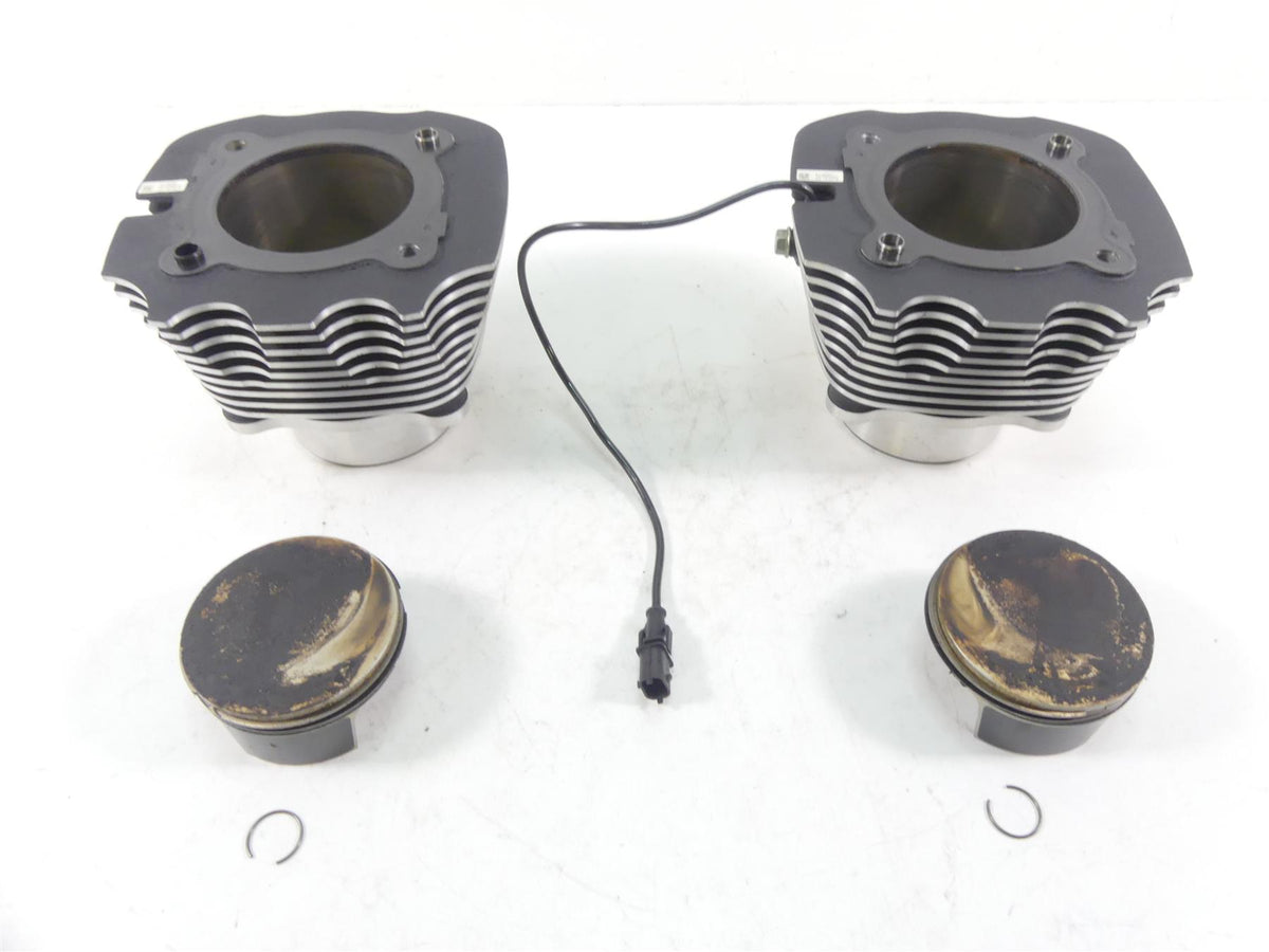 2016 Indian Chieftain Dark Horse Cylinder Barrel Jug And Piston Set 5138091 {{ shop.shopifyCountryName }} - Mototech271