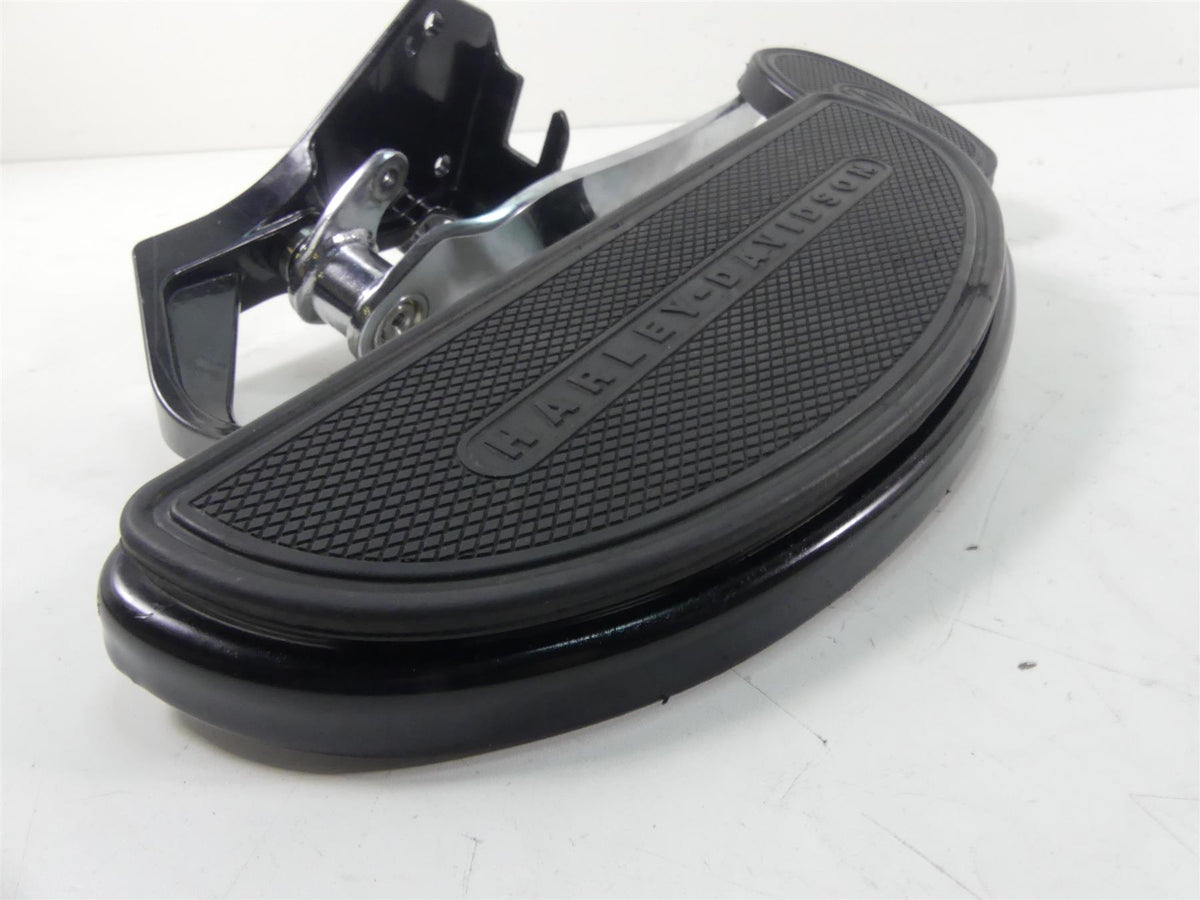2017 Harley FLS Softail Slim Right Front Floorboard & Brake Pedal 42431-11 {{ shop.shopifyCountryName }} - Mototech271