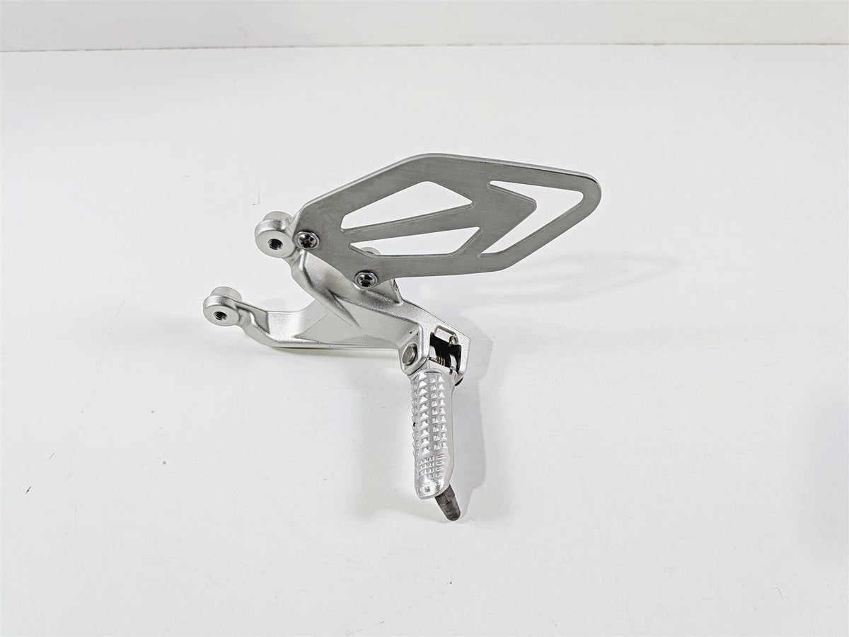 2017 BMW S1000RR K46 Left Rider Driver Foot Peg Rest & Heal Guard 46717728307 {{ shop.shopifyCountryName }} - Mototech271