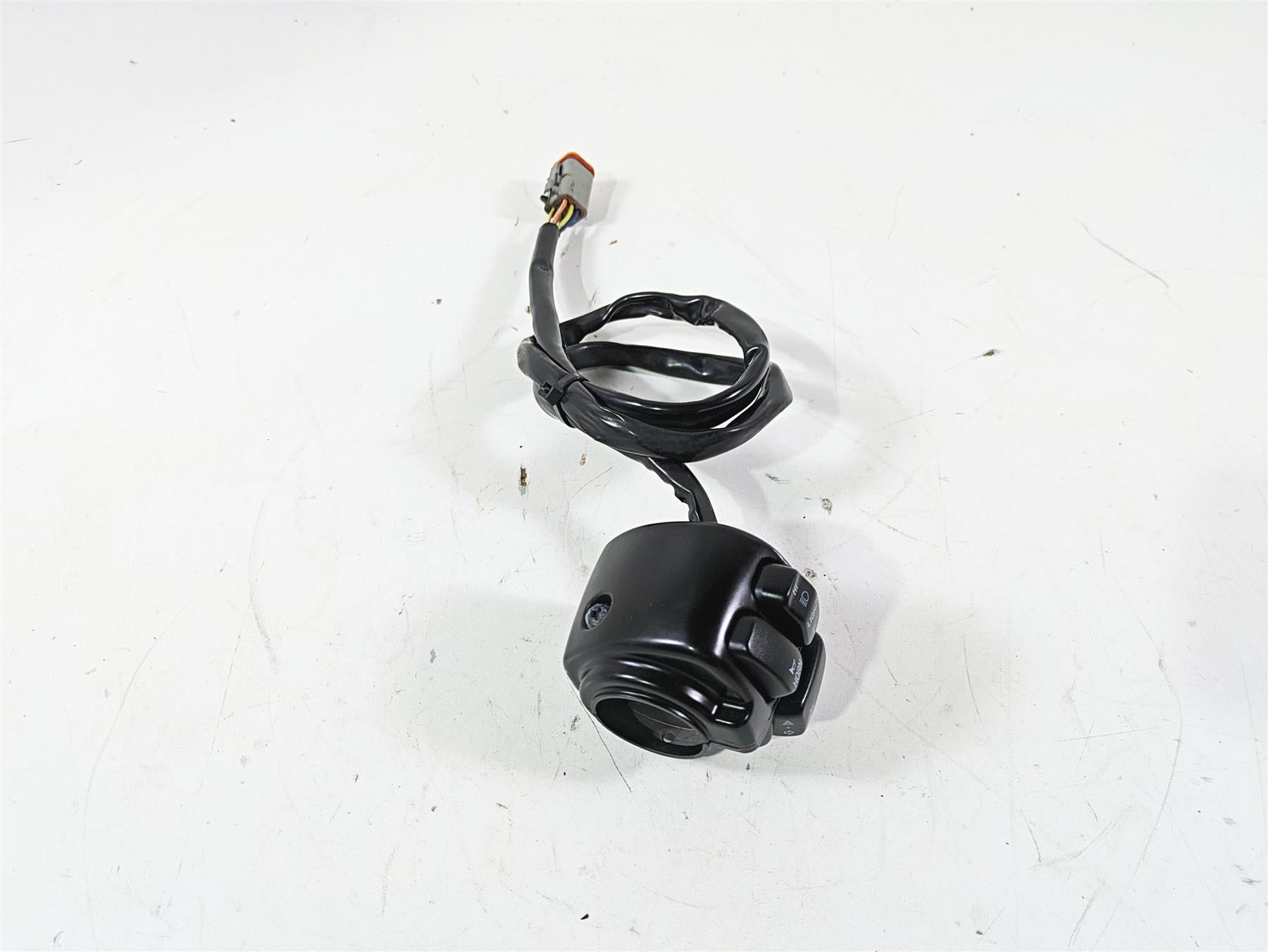 2003 Harley Dyna FXDL Low Rider 100TH Left Hand Control Switch 71597-96B {{ shop.shopifyCountryName }} - Mototech271