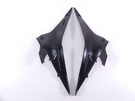 2016 Aprilia RSV 1100 Tuono V4 RR Undertank Side Cover Fairing Set 858833 85883 {{ shop.shopifyCountryName }} - Mototech271
