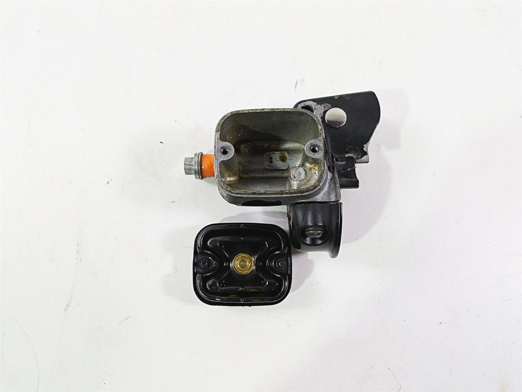 2008 Harley FXDL Dyna Low Rider 105TH Front Brake Master Cylinder 9/16 45019-08B {{ shop.shopifyCountryName }} - Mototech271