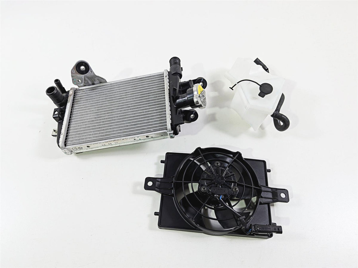 2023 BMW R1250RT RTP K52 Right Radiator Fan Hoses Covers 17118546416 {{ shop.shopifyCountryName }} - Mototech271