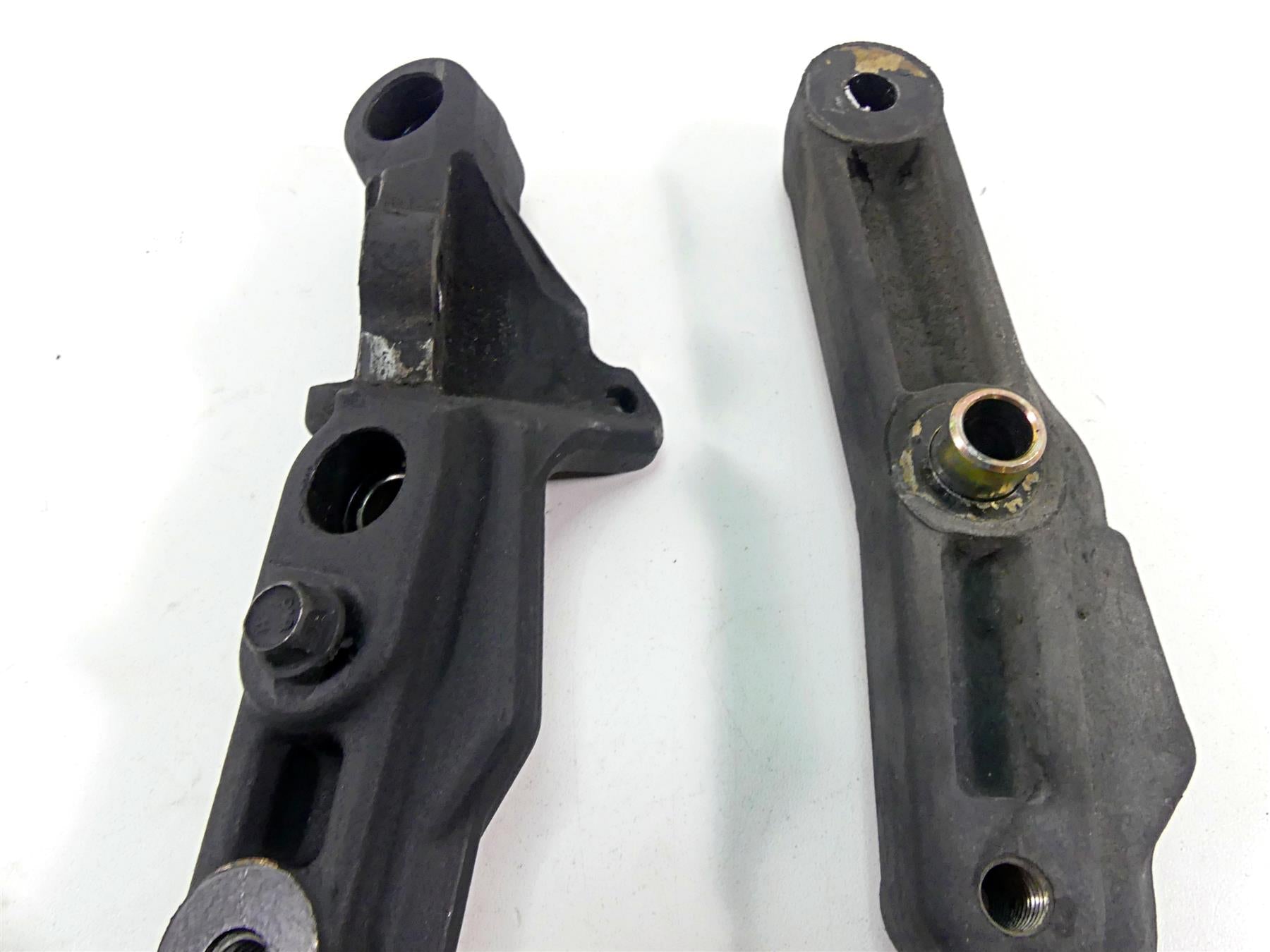 2011 Victory Cross Country Lower Engine Mount Frame Rail Cradle Set 5137537 {{ shop.shopifyCountryName }} - Mototech271