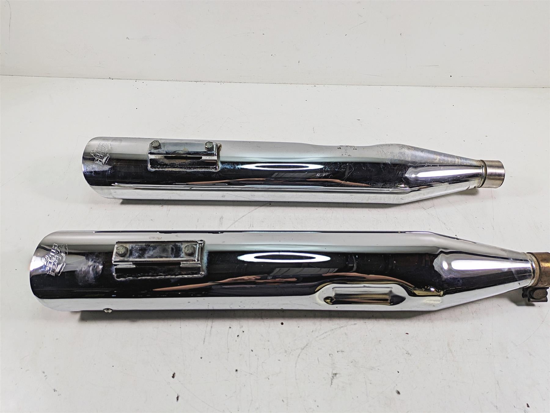 2014 Harley Touring FLHTK Electra Glide Vance Hines Twin Slash Muffler Set 16763
