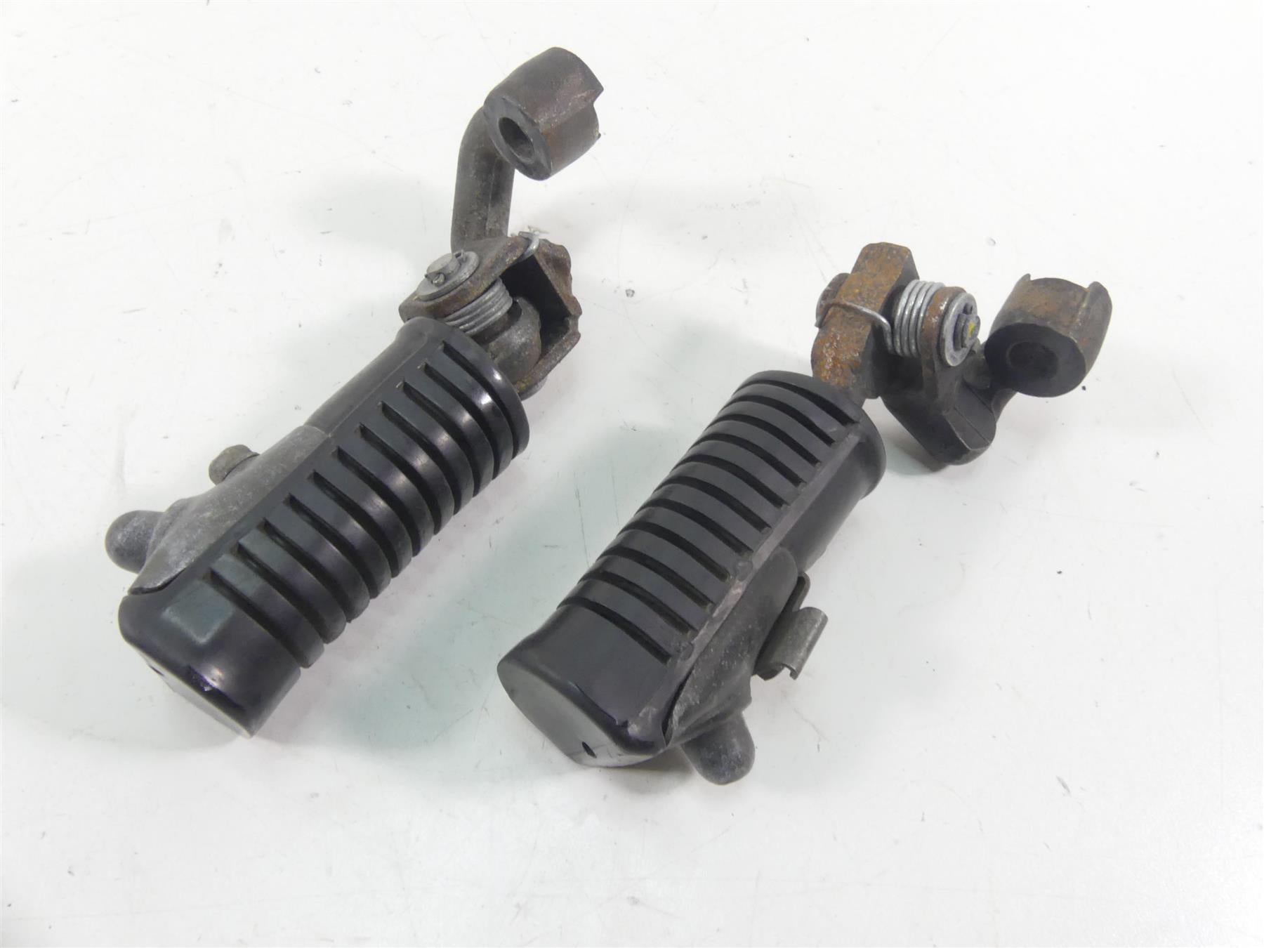 1977 Honda CB750 A Four Hondamatic Front Footpeg Foot Peg Set 50640-393-770ZA | Mototech271