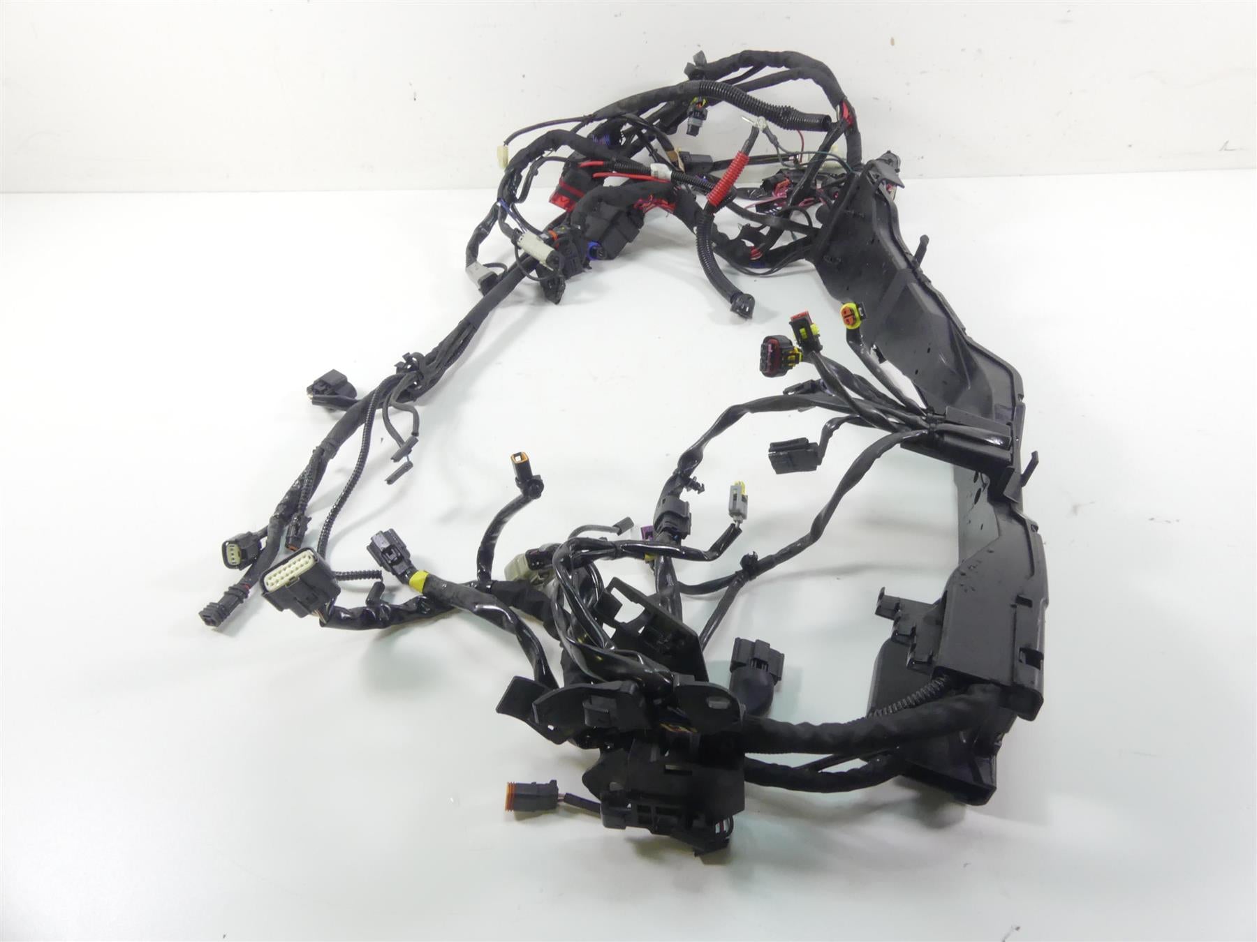 2016 Harley Touring FLHTP Electra Glide Main Wiring Harness Abs 69201318A {{ shop.shopifyCountryName }} - Mototech271