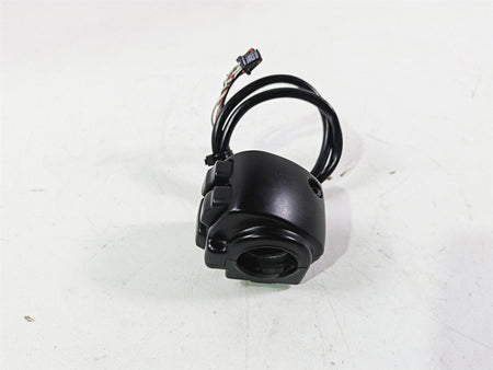 2018 Harley FXBR Softail Breakout Right Hand Start Stop Control Switch 71500462 {{ shop.shopifyCountryName }} - Mototech271