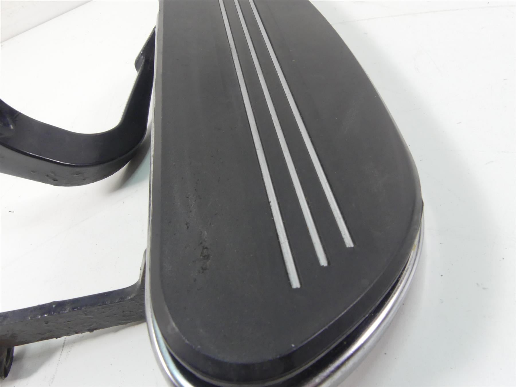 2013 Harley Touring FLTRX Road Glide Front Floorboards & Rear Footpegs 50518-09 {{ shop.shopifyCountryName }} - Mototech271