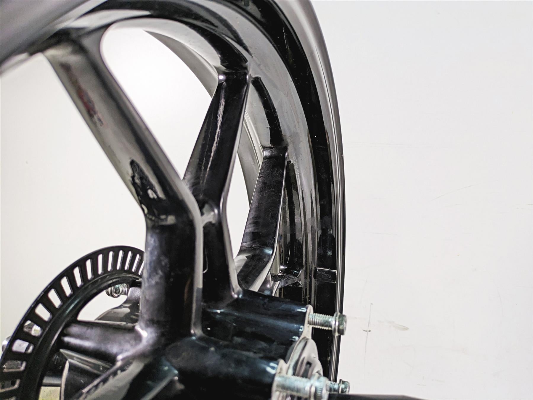 2017 Mv Agusta Dragster 800 Straight 17x3.5 Front Wheel Rim 80A0C0478 80B0C0478 {{ shop.shopifyCountryName }} - Mototech271