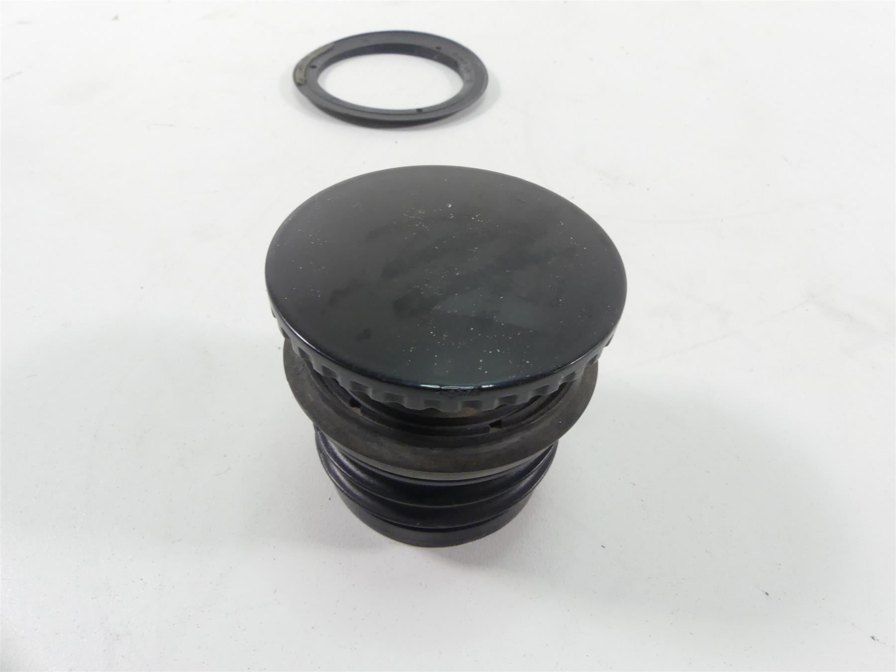 2013 Harley FXDWG Dyna Wide Glide Pop-Up Fuel Gas Cap & Led Level Gauge 63136-10 {{ shop.shopifyCountryName }} - Mototech271