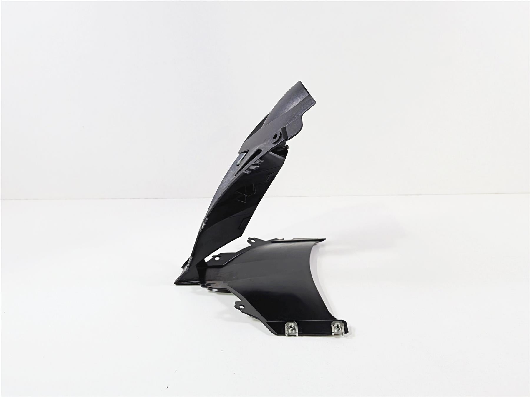 2017 BMW S1000RR K46 Front Center Air Duct Cover With 2 Broke Tabs 46638540845 {{ shop.shopifyCountryName }} - Mototech271