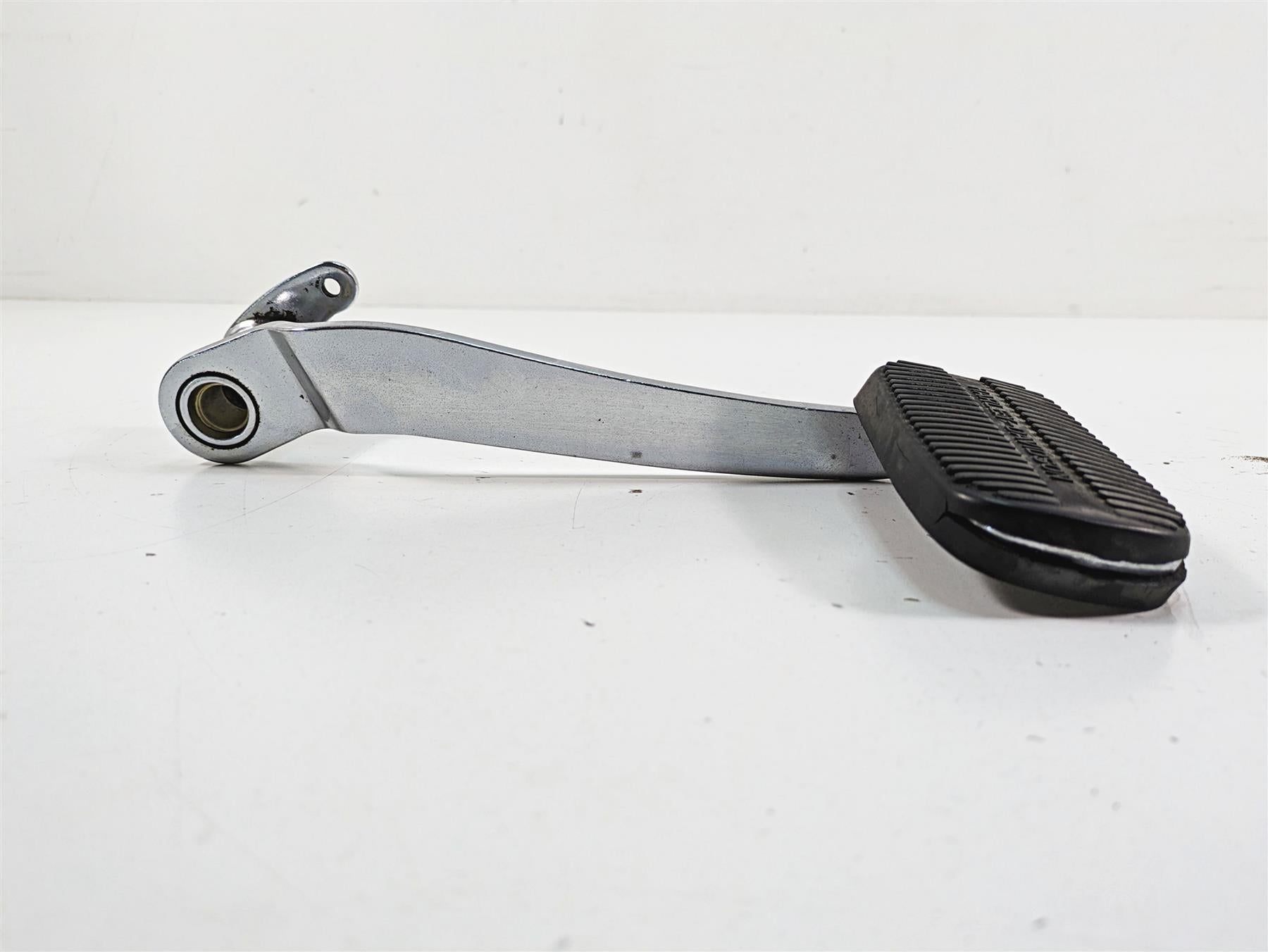 2005 Harley Touring FLHTCUI Electra Glide Rear Brake Lever Pedal 42407-02 {{ shop.shopifyCountryName }} - Mototech271
