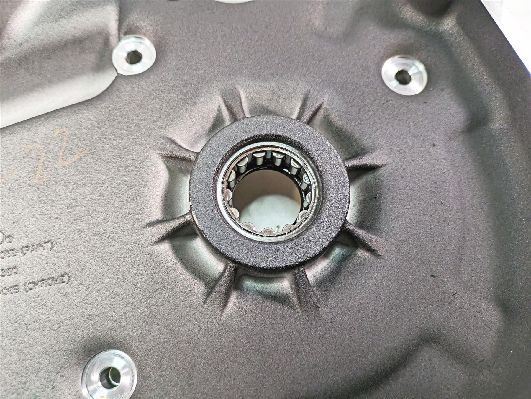 2013 Harley Softail FLSTFB Fat Boy Lo Inner Primary Drive Clutch Cover 60681-06B {{ shop.shopifyCountryName }} - Mototech271