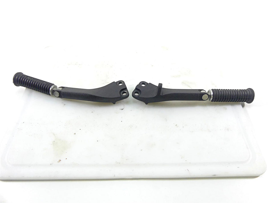2017 Harley Dyna FXDB Street Bob Rear Passenger Foot Peg Set 49224-06A 49230-06 {{ shop.shopifyCountryName }} - Mototech271
