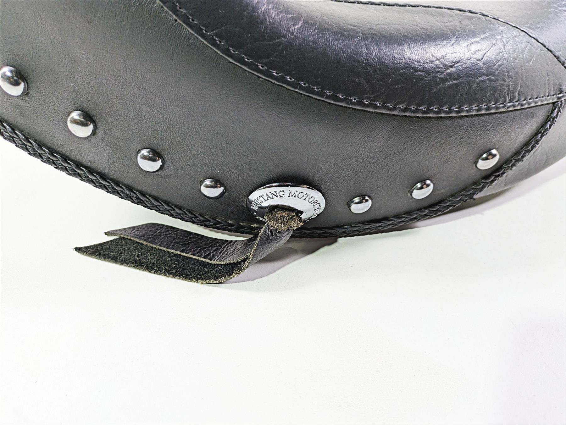 2016 Indian Chief Classic Mustang Solo Touring Seat Saddle Wide Studded 75362 {{ shop.shopifyCountryName }} - Mototech271
