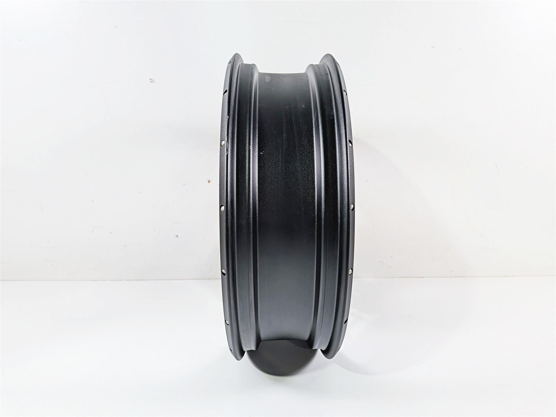 2023 BMW R nineT Scrambler K23 17x4.5 Cross Spoke Rear Wheel Rim 36318562513 {{ shop.shopifyCountryName }} - Mototech271