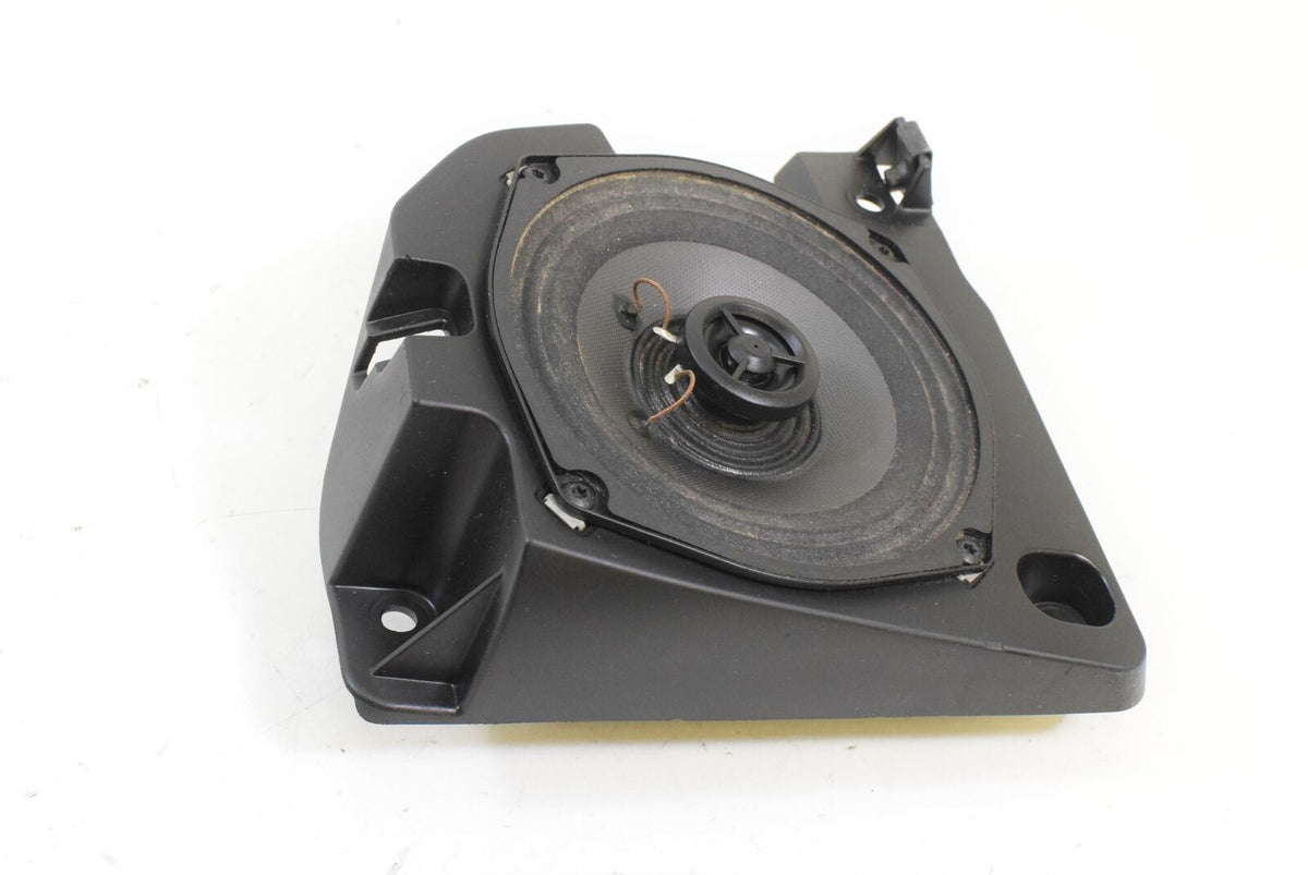 2018 Indian Roadmaster Right Rear Audio Speaker 4011650 {{ shop.shopifyCountryName }} - Mototech271