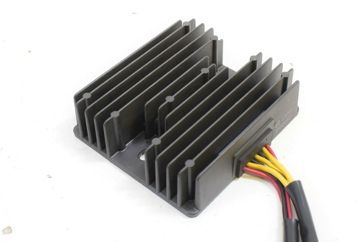 2009 Triumph Daytona 675 Rectifier Voltage Volts Regulator T1304040 {{ shop.shopifyCountryName }} - Mototech271