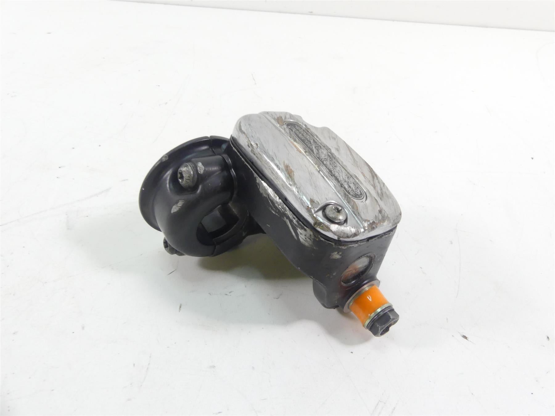 2011 Harley VRSCF Muscle Rod Clutch Master Cylinder 11/16" - Read 38744-09B {{ shop.shopifyCountryName }} - Mototech271
