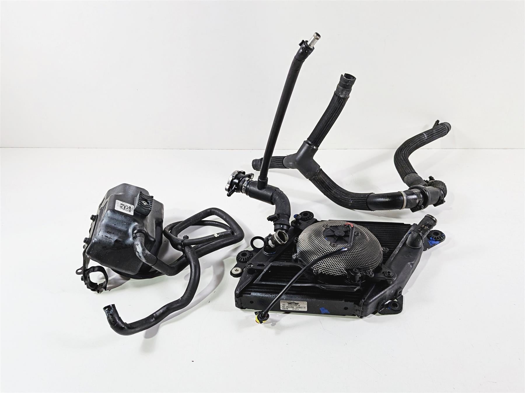 2015 Ducati Diavel Dark Right Coolant Radiator Fan Set 54840881B-Mototech271