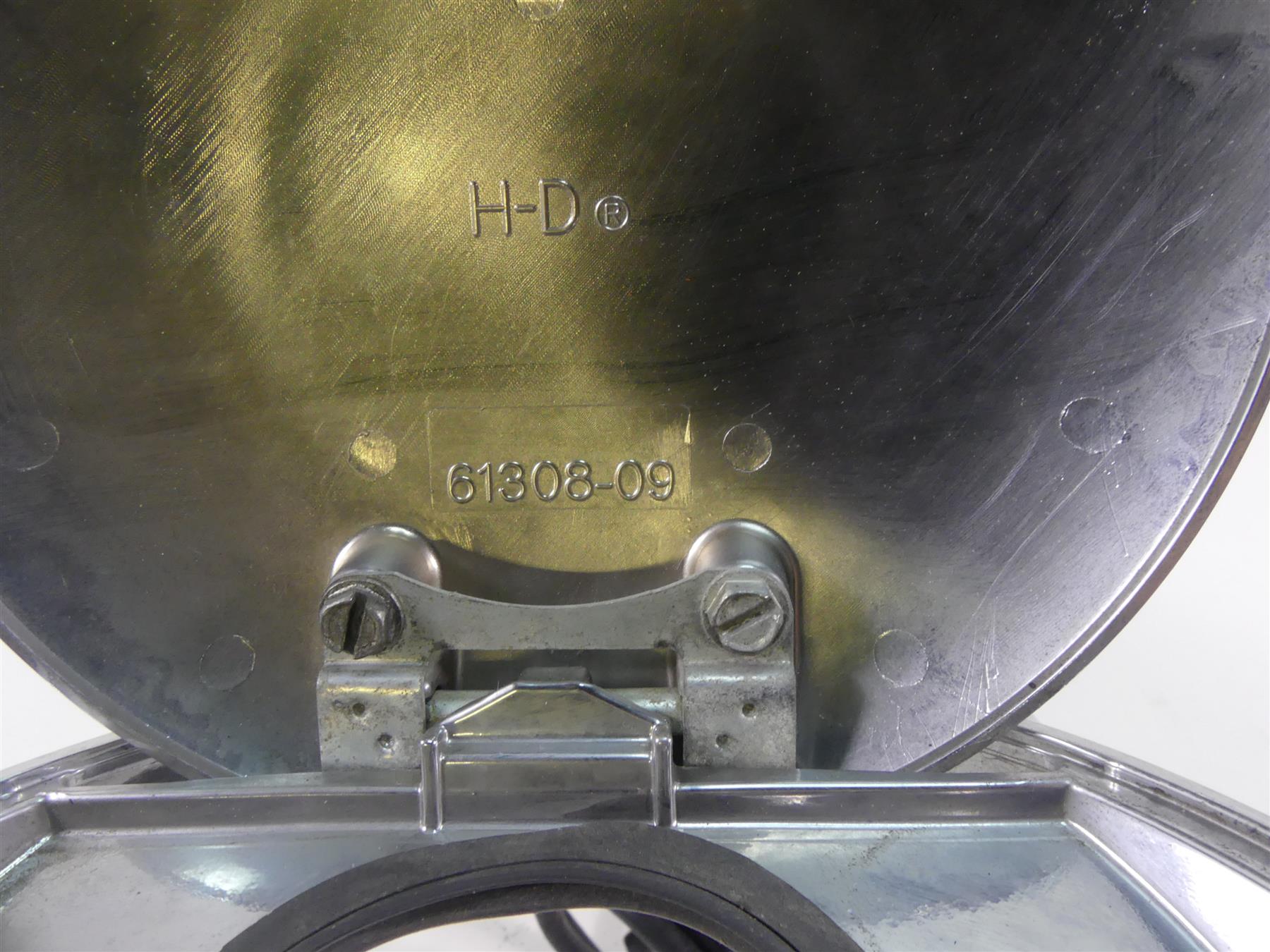 2010 Harley Touring FLHX Street Glide Fuel Tank Cover Dash Console 69214-08 {{ shop.shopifyCountryName }} - Mototech271
