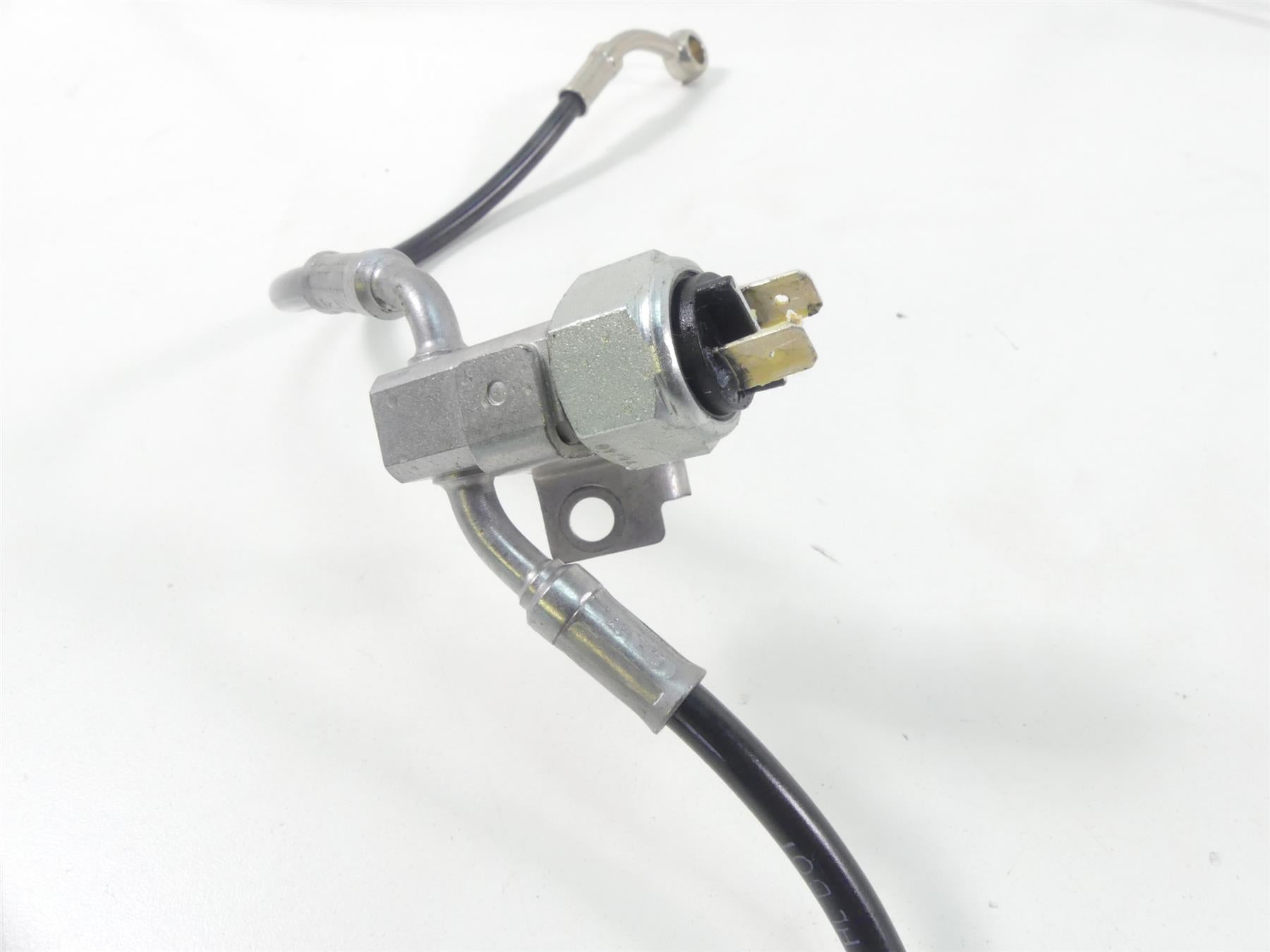 2015 Triumph 1050 Speed Triple R Abs Rear Brake Line Hoses Set T2024110 T2024111 {{ shop.shopifyCountryName }} - Mototech271