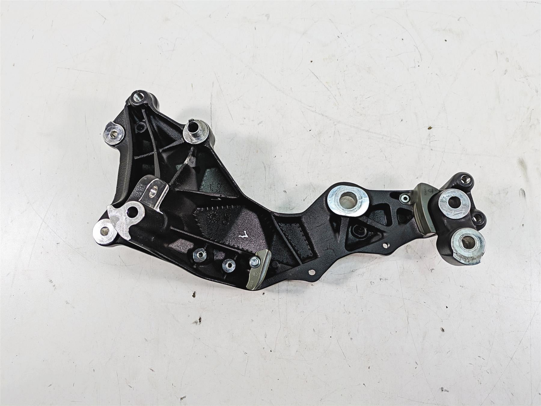 2017 Mv Agusta Dragster 800 Left Frame Footpeg Mount Plate Bracket 8BA0B5643 {{ shop.shopifyCountryName }} - Mototech271