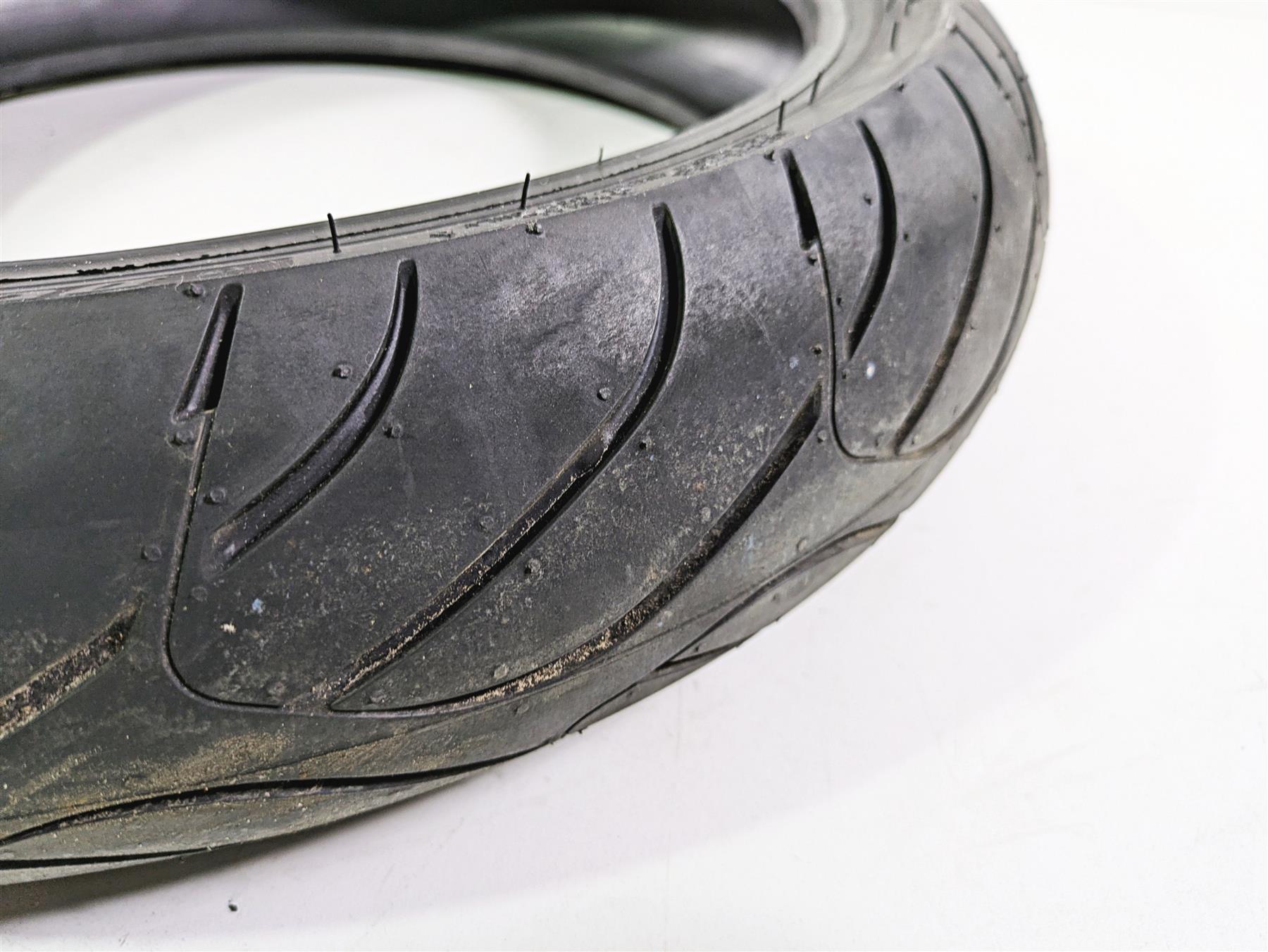 Used Front Motorcycle Tire Dunlop Sportmax Roadsmart 3 120/70R17 45227051 {{ shop.shopifyCountryName }} - Mototech271